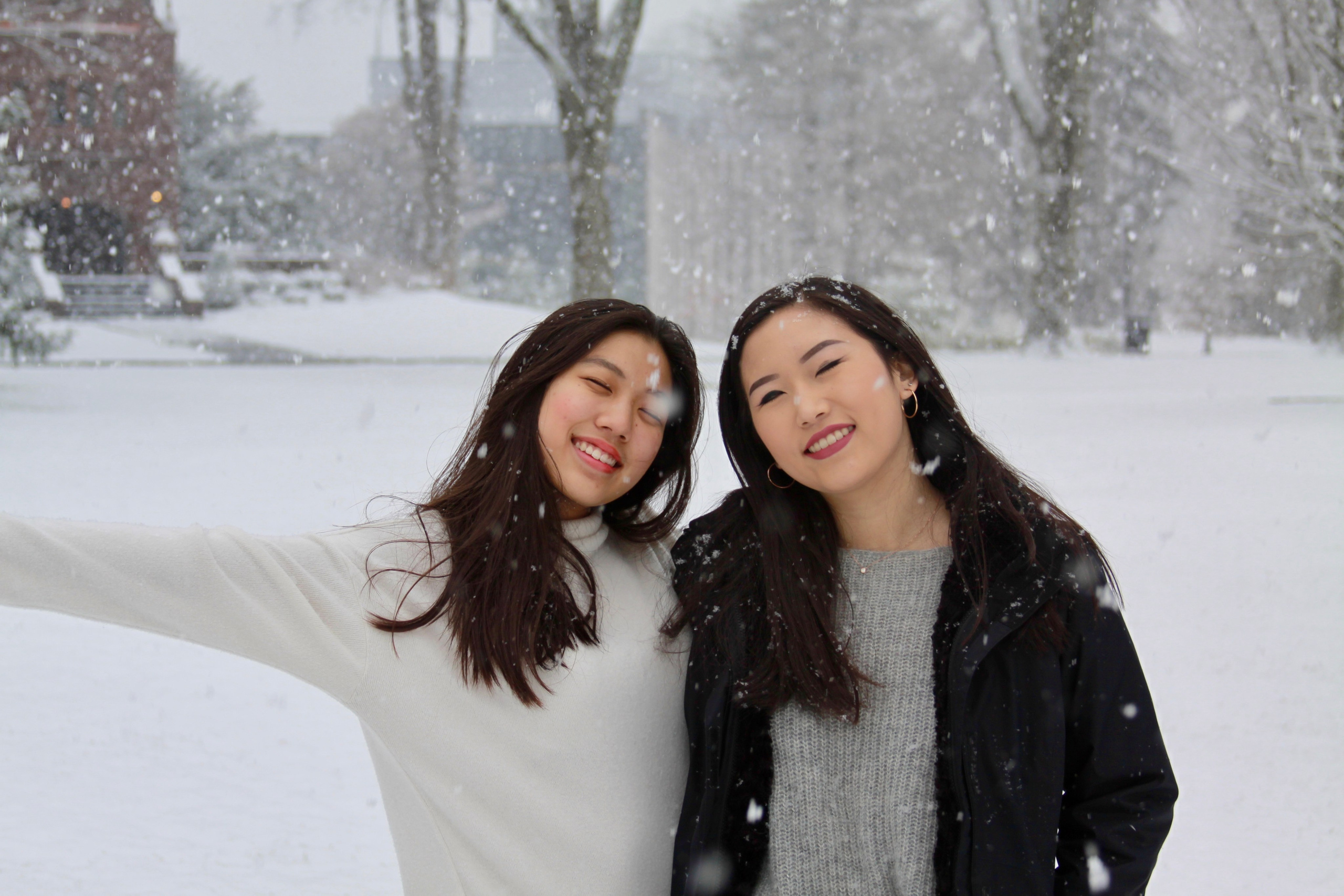 Snow day with Alex and Frances. Kelly Sang, graduation and portrait photographer in Boston