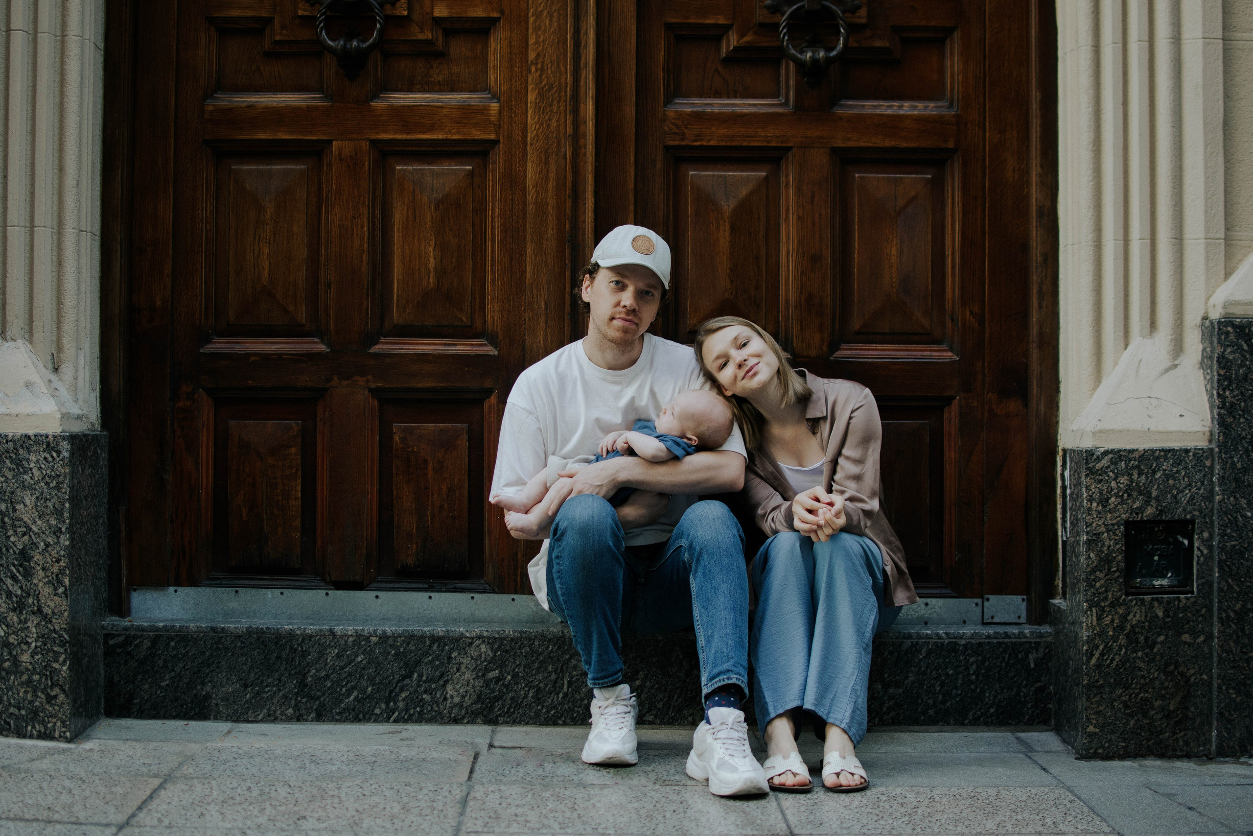 The little one and his parents. Buenos Aires. Photography. Photographer @elmirkami in the city of Buenos Aires
