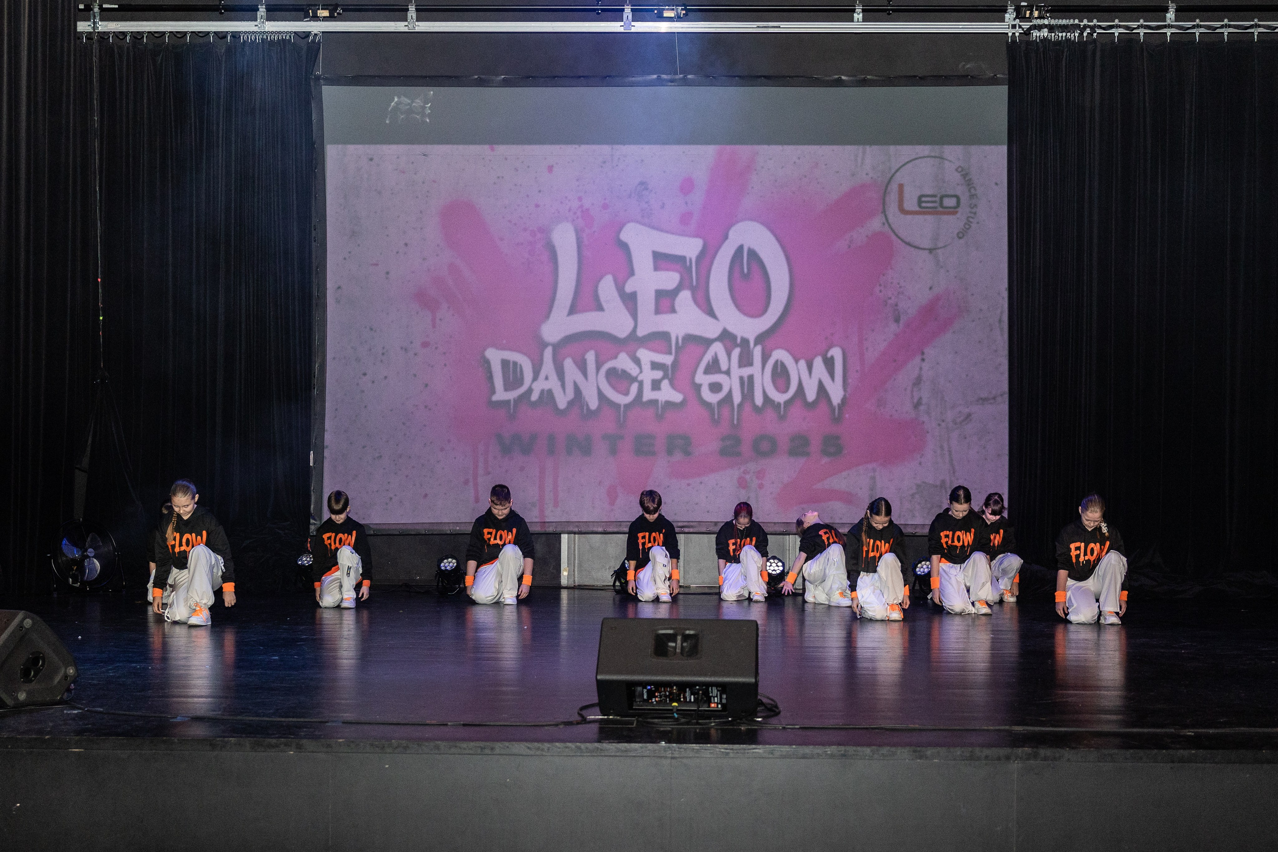 LEO DANCE SHOW WINTER 2025. Семейный и детский фотограф в Варшаве Мила Бобровская