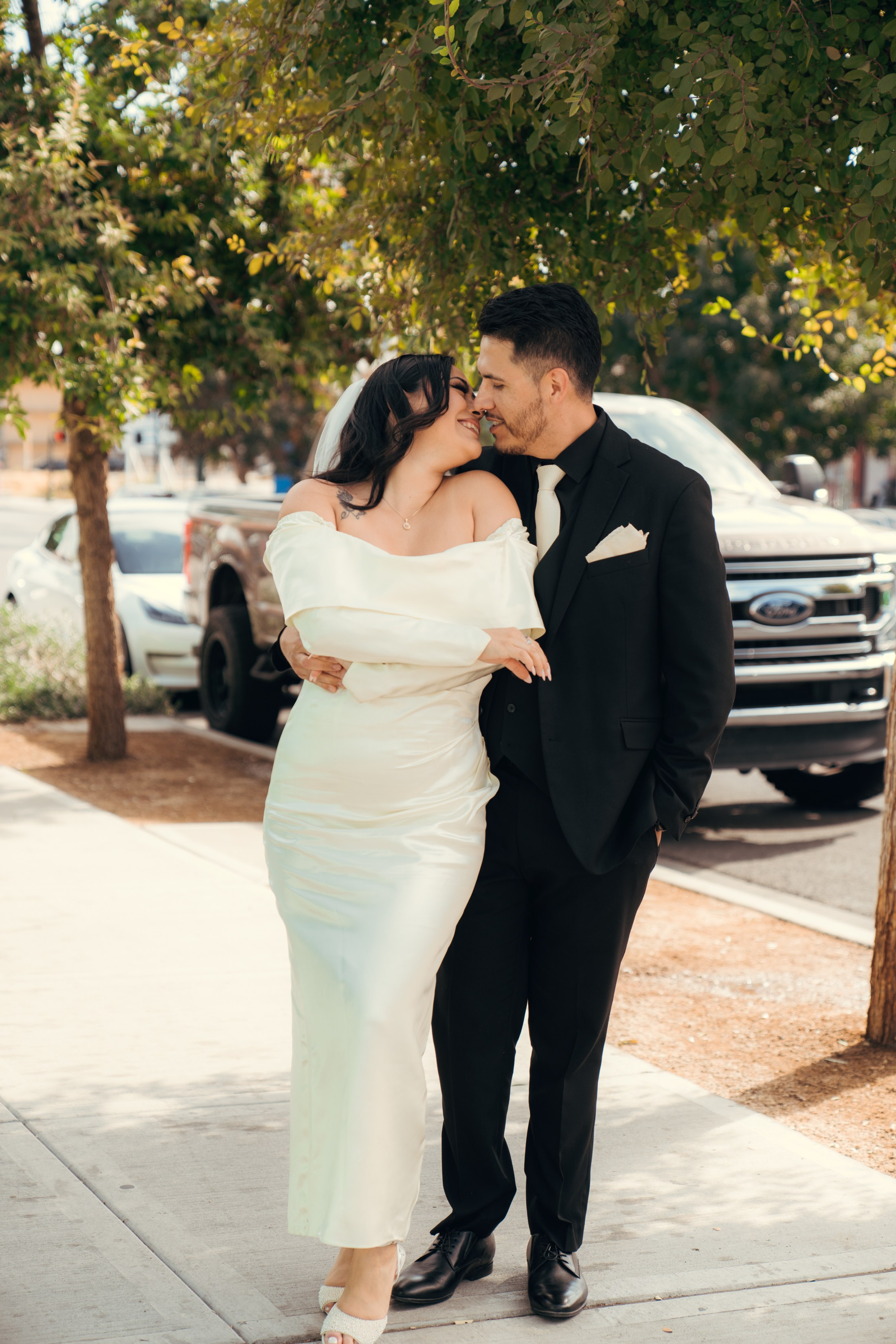 Celeste&Alejandro. Wedding & elopement photographer Viktoriya Kravtsov. Las Vegas