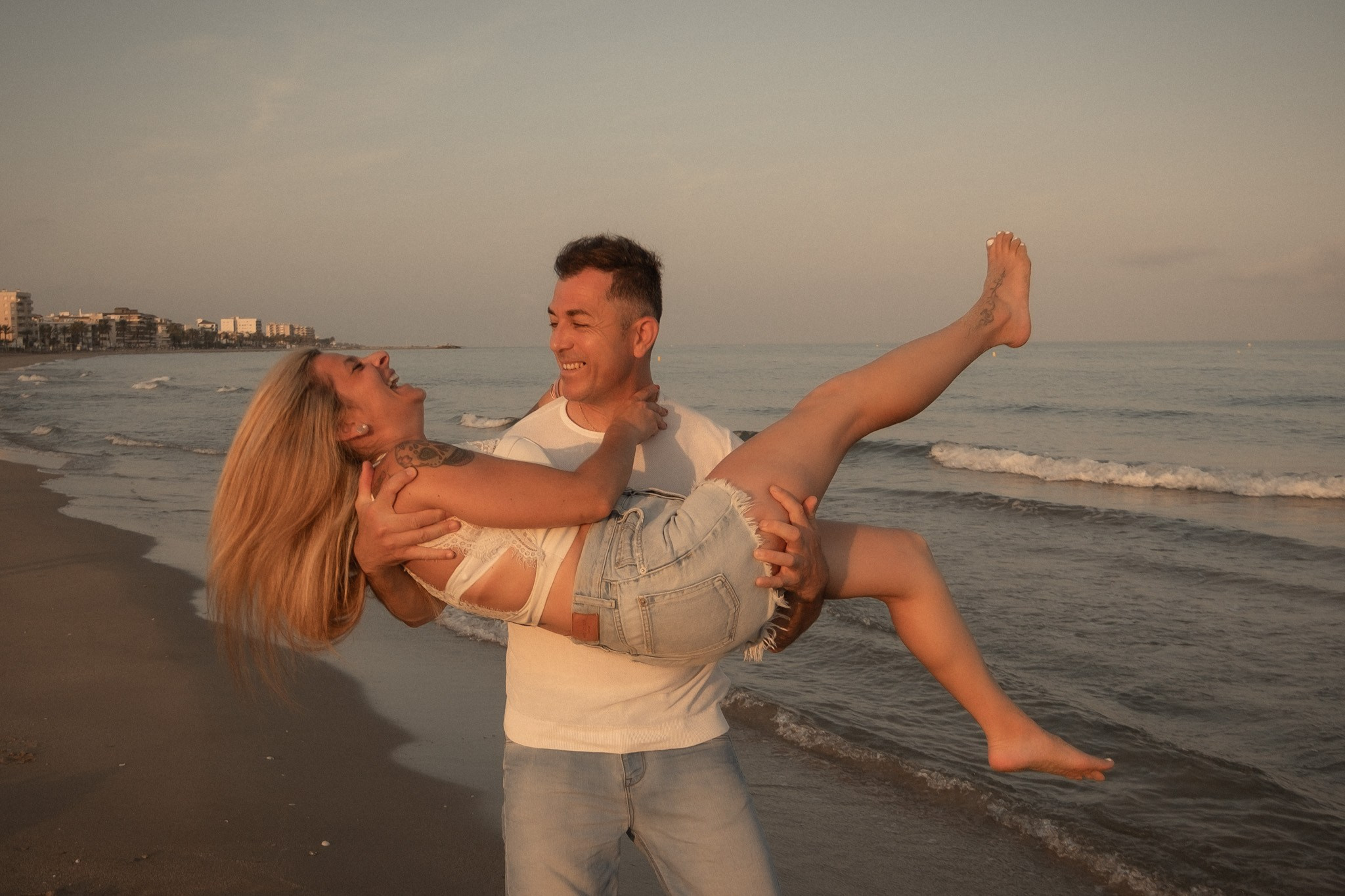 Sesión familiar en la playa. Fotografía profesional en Calafell - Elena Medvedeva