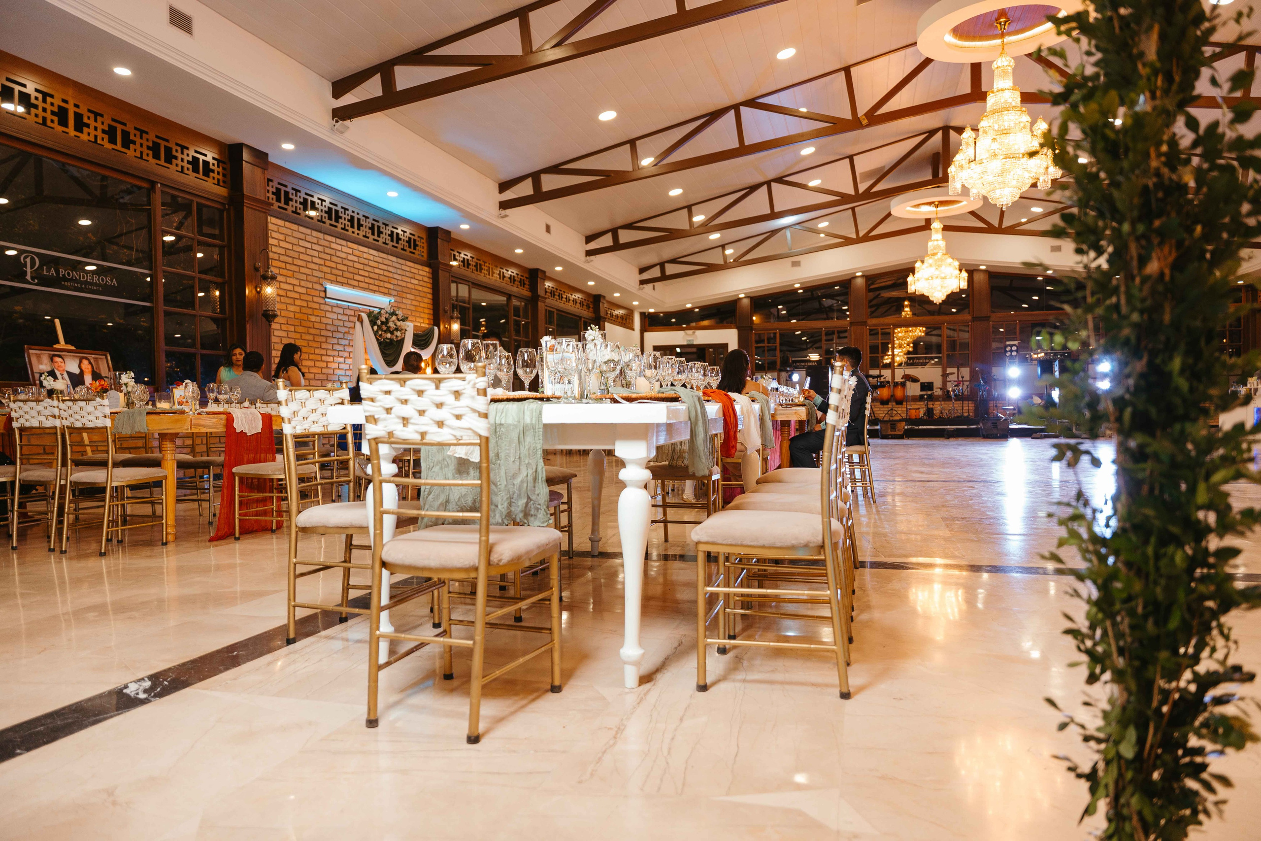 Karol y Jairon. Fotógrafo de bodas en Loja Ecuador | Piero Alvarez PH