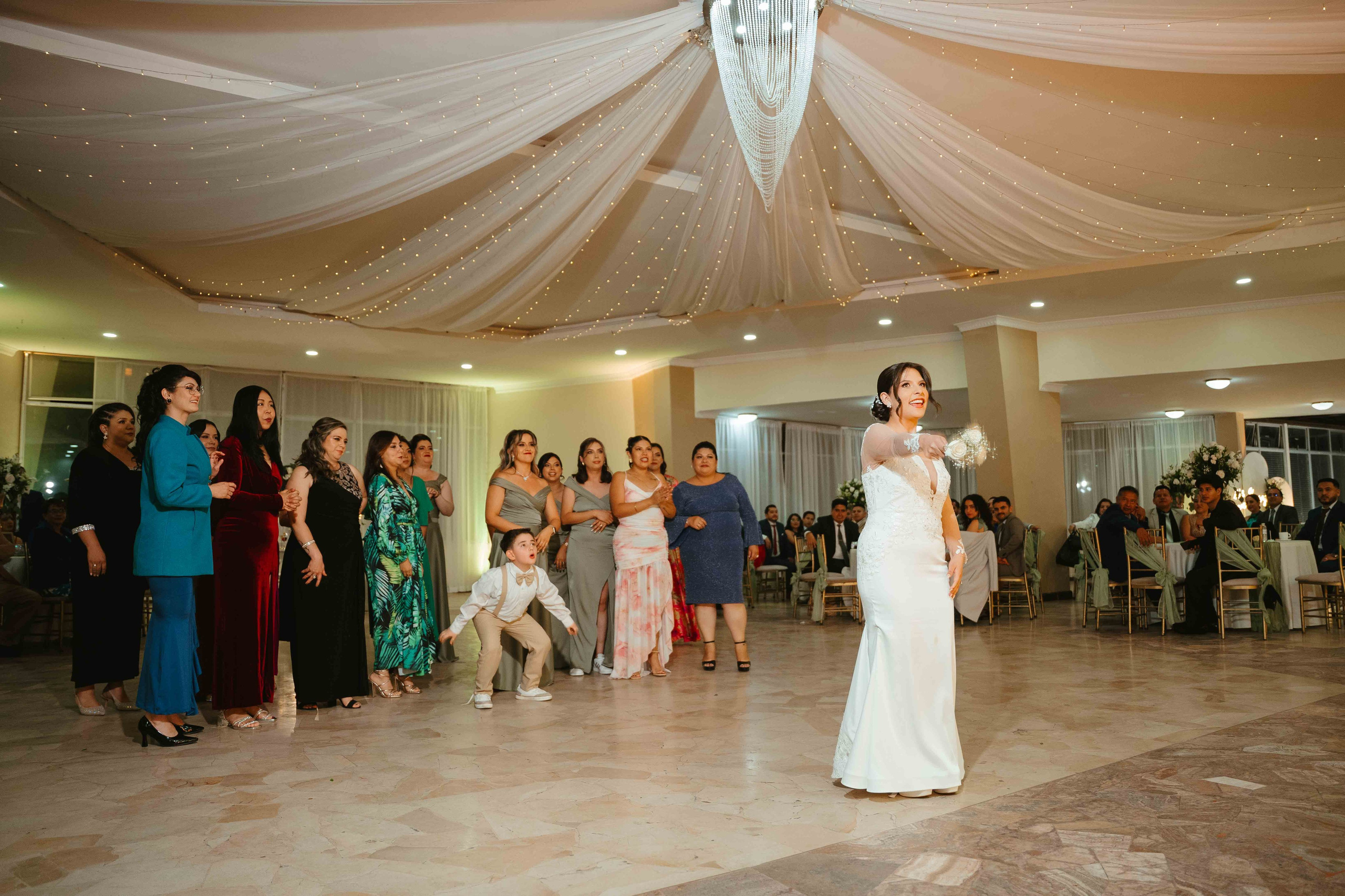Boda de Kelvin y Yari en Loja | Fotografía y Filmación por Piero Alvarez. Fotógrafo de bodas en Loja Ecuador | Piero Alvarez PH