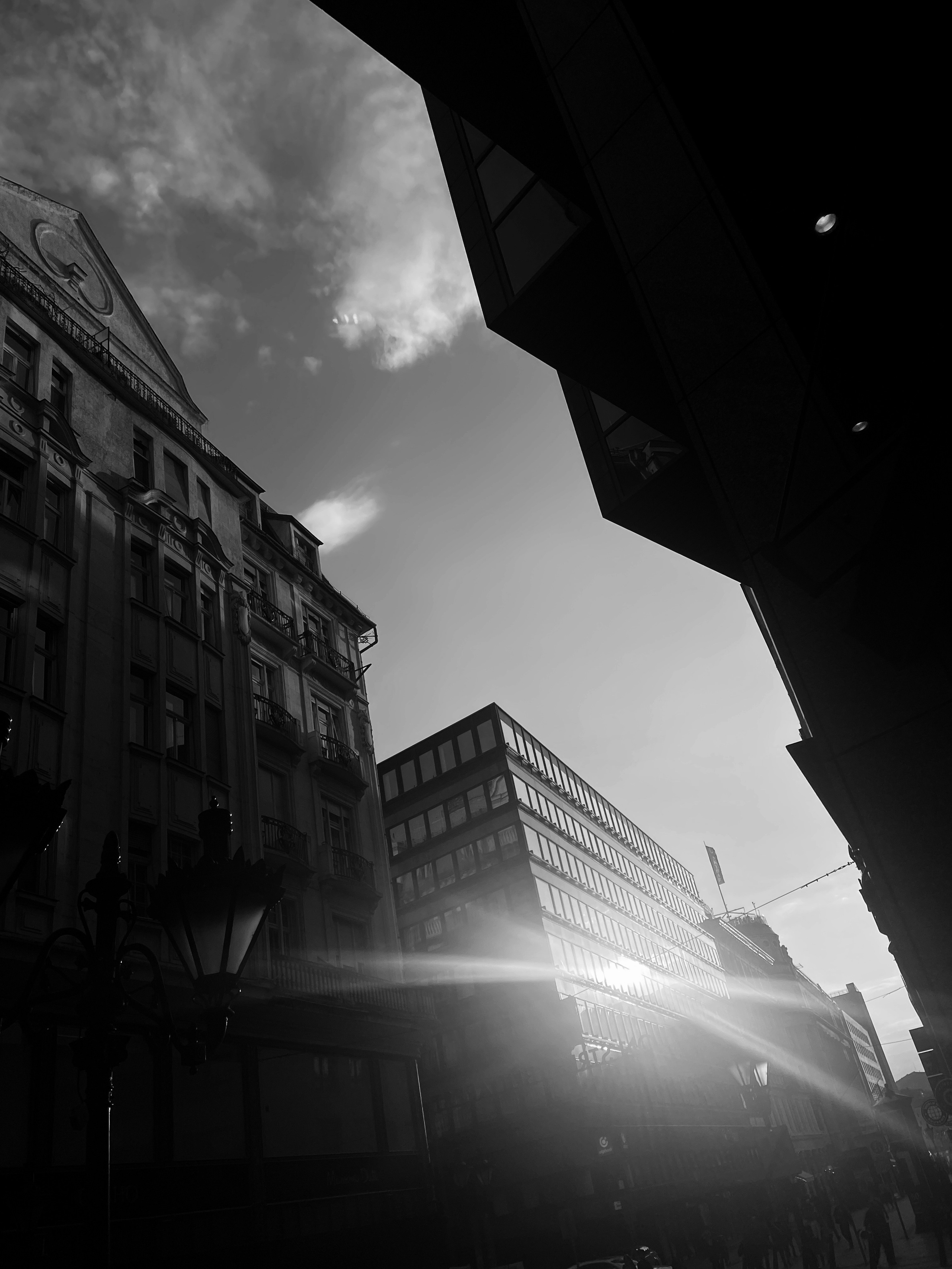 sunny day in the city | Budapest 2026 | IPHONE 12 PRO