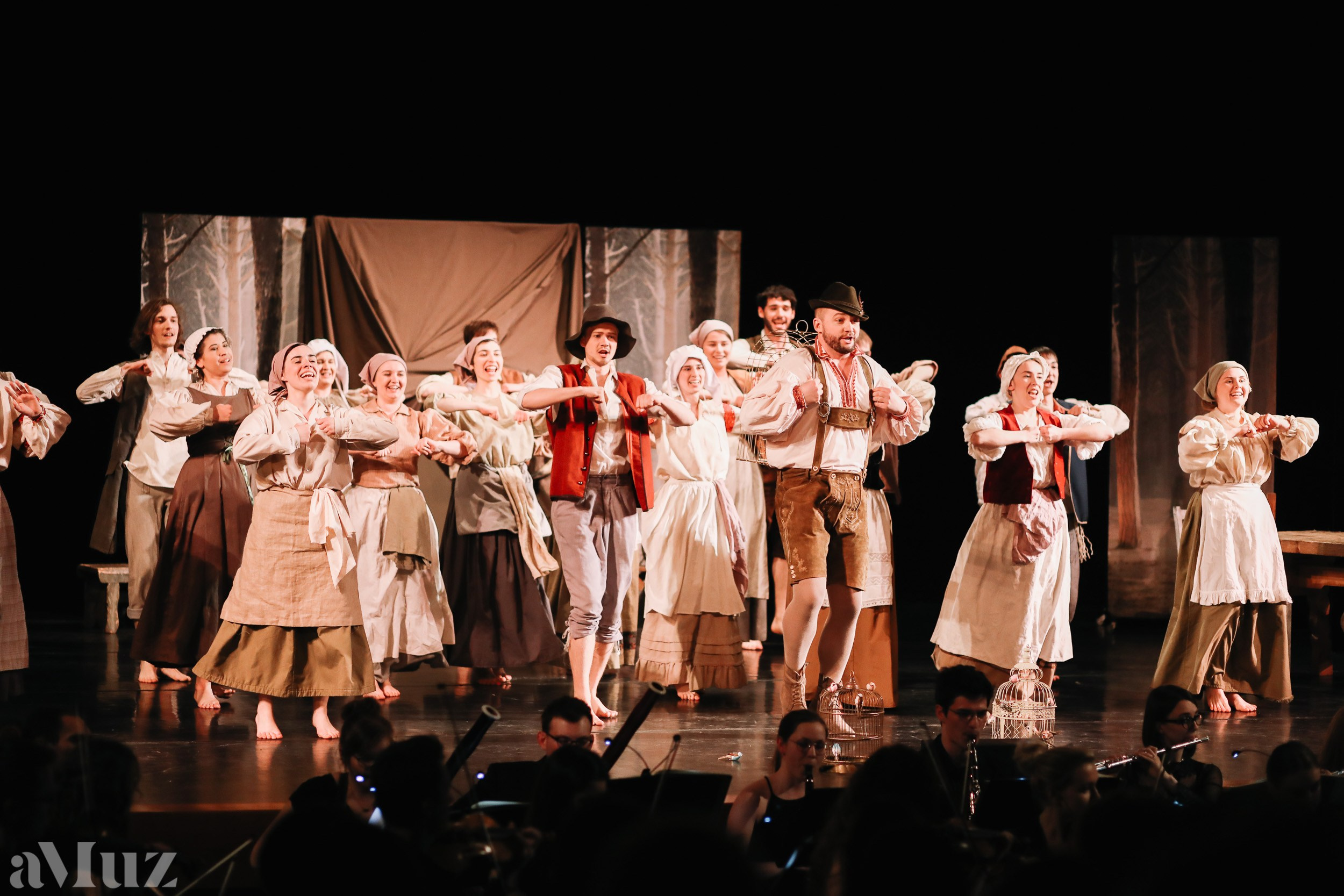 Opera Łąkowa. Fotograf Ślubny Warszawa - Sesje Biznesowe Rodzinne Eventy