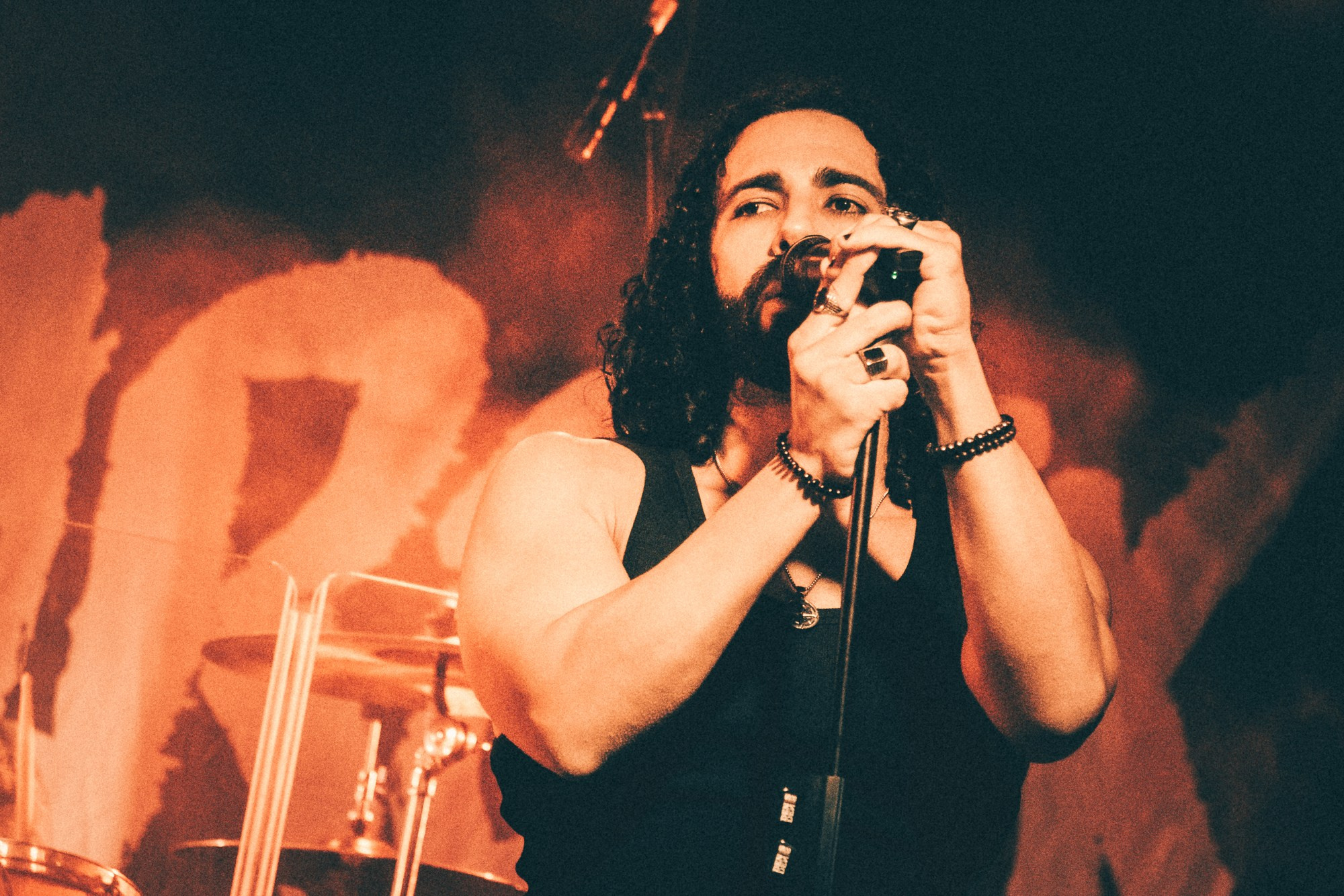 DENISDENIS — reportaje fotográfico del concierto en la Sala Marearock (Alicante) | FOTKAI