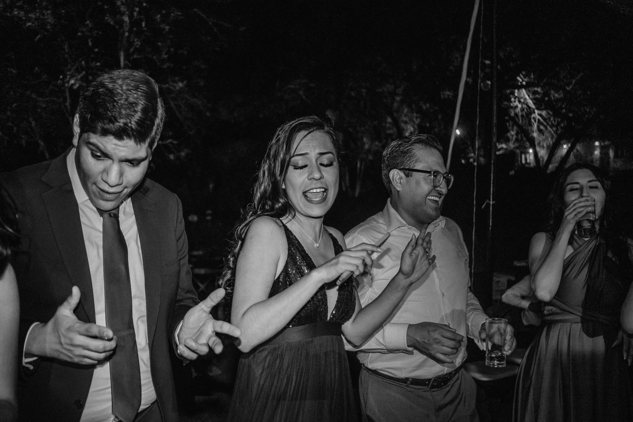 Yenisel & Raul / Tepoztlan. Wedding and family photographer in Mexico City