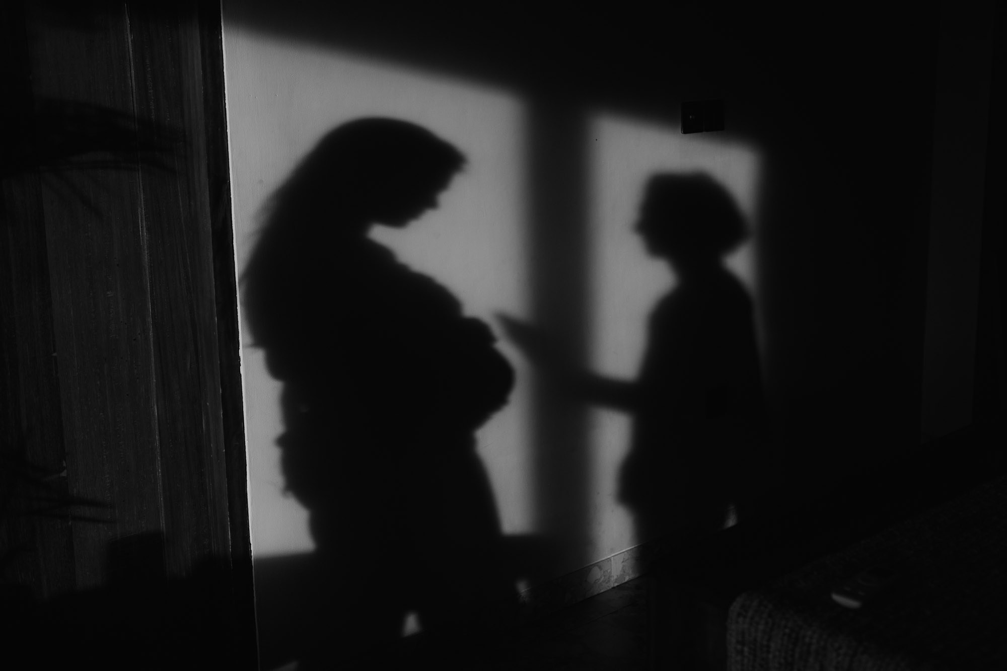 LARISSA & SJUUL MATERNITY. Female Photographer in Bali