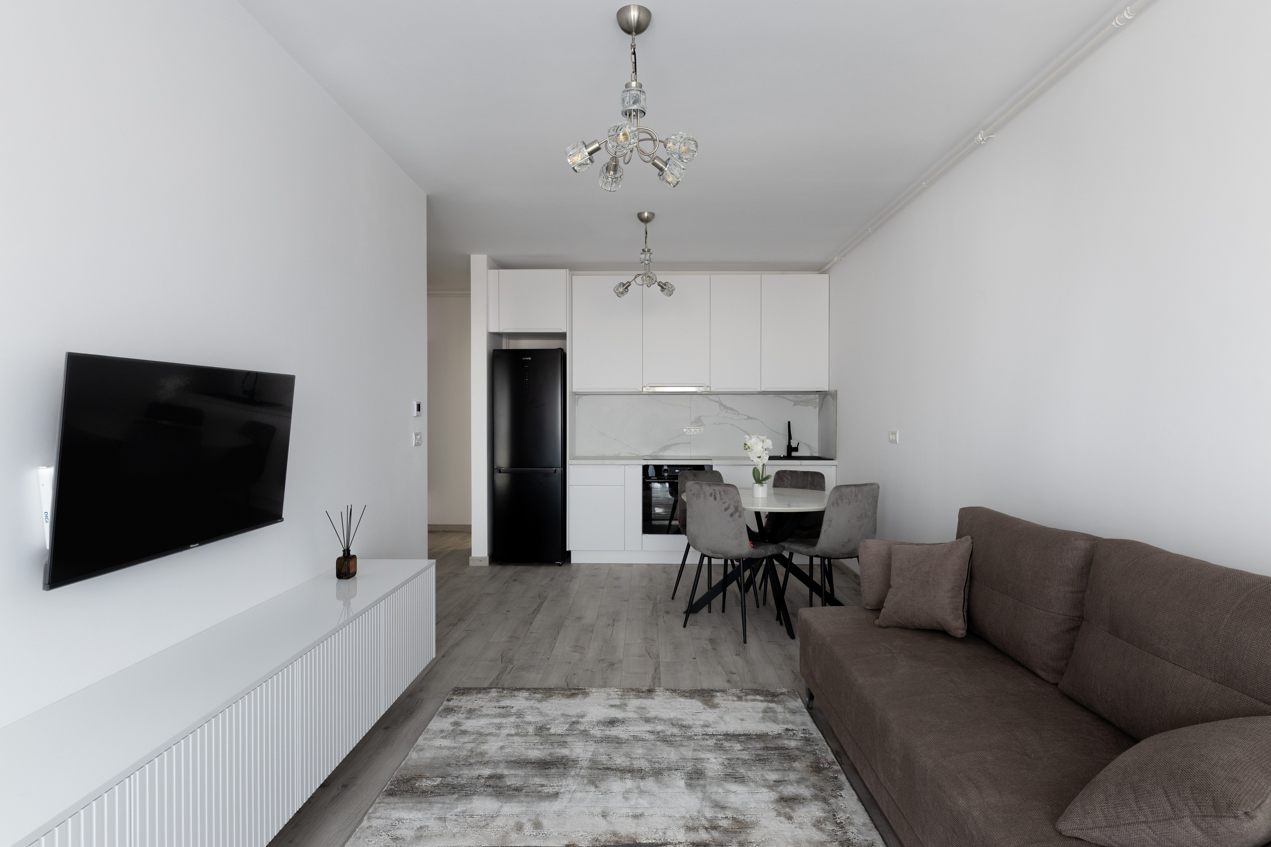 INTERIOR - REALESTATE. Samuel Ciobanu