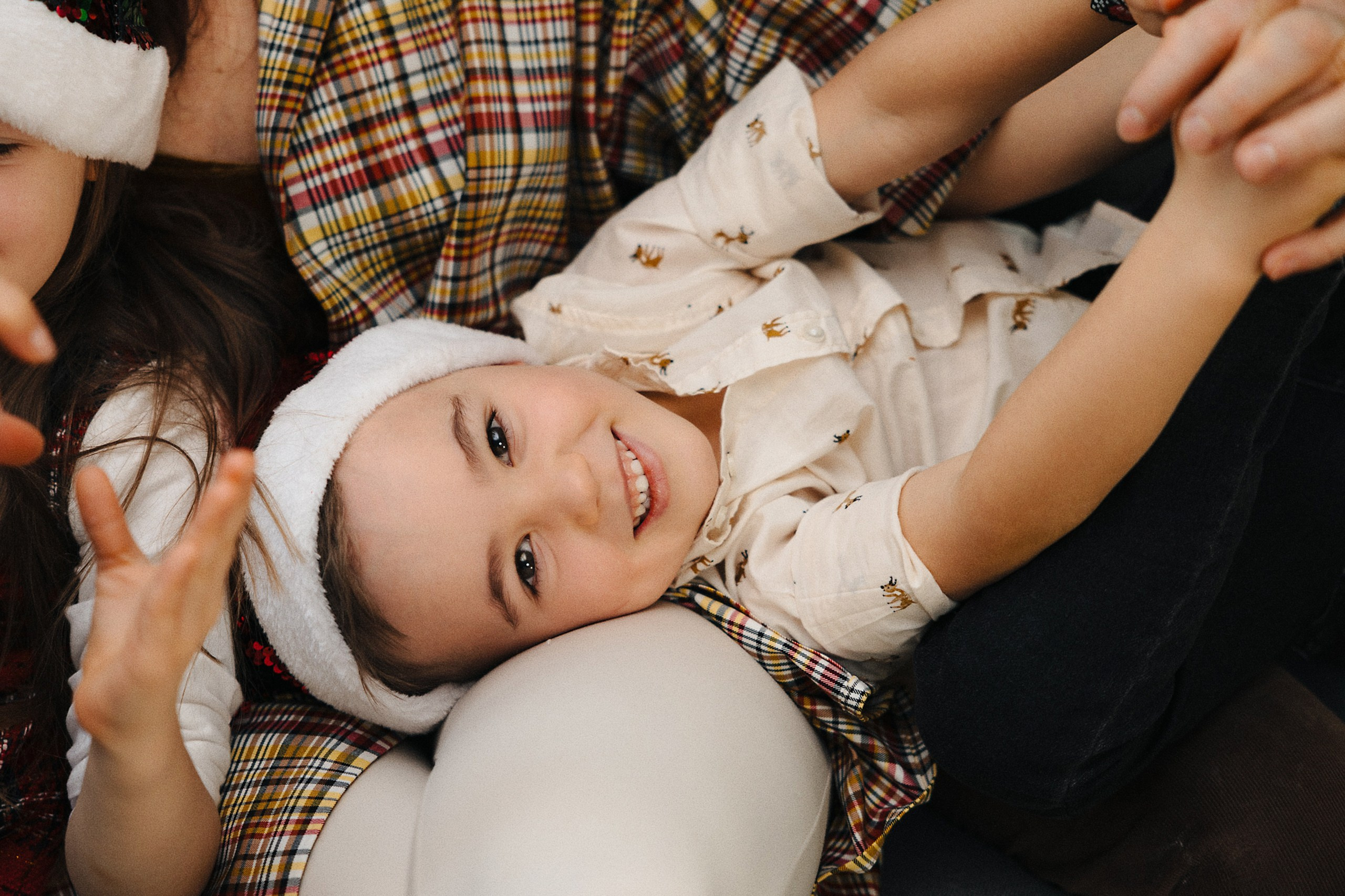 Christmas and New Year photo sessions in Riga, Latvia in studio. Evgeny Timofeyev | Wedding & Content photographer and videographer