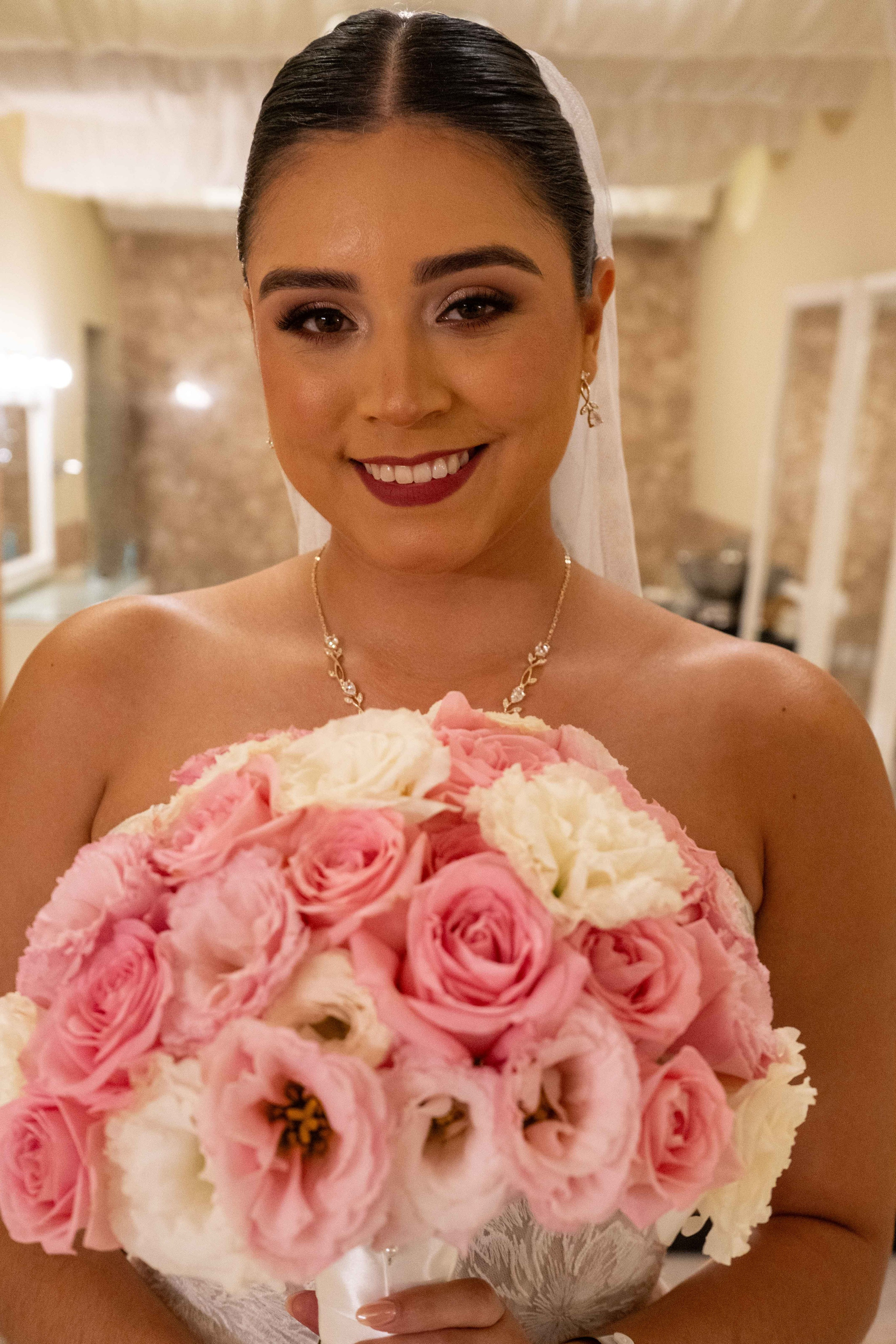 Wedding Photo Cancun. Alfredo Vazquez Wedding Films & Photography | Mexico & Destination Weddings