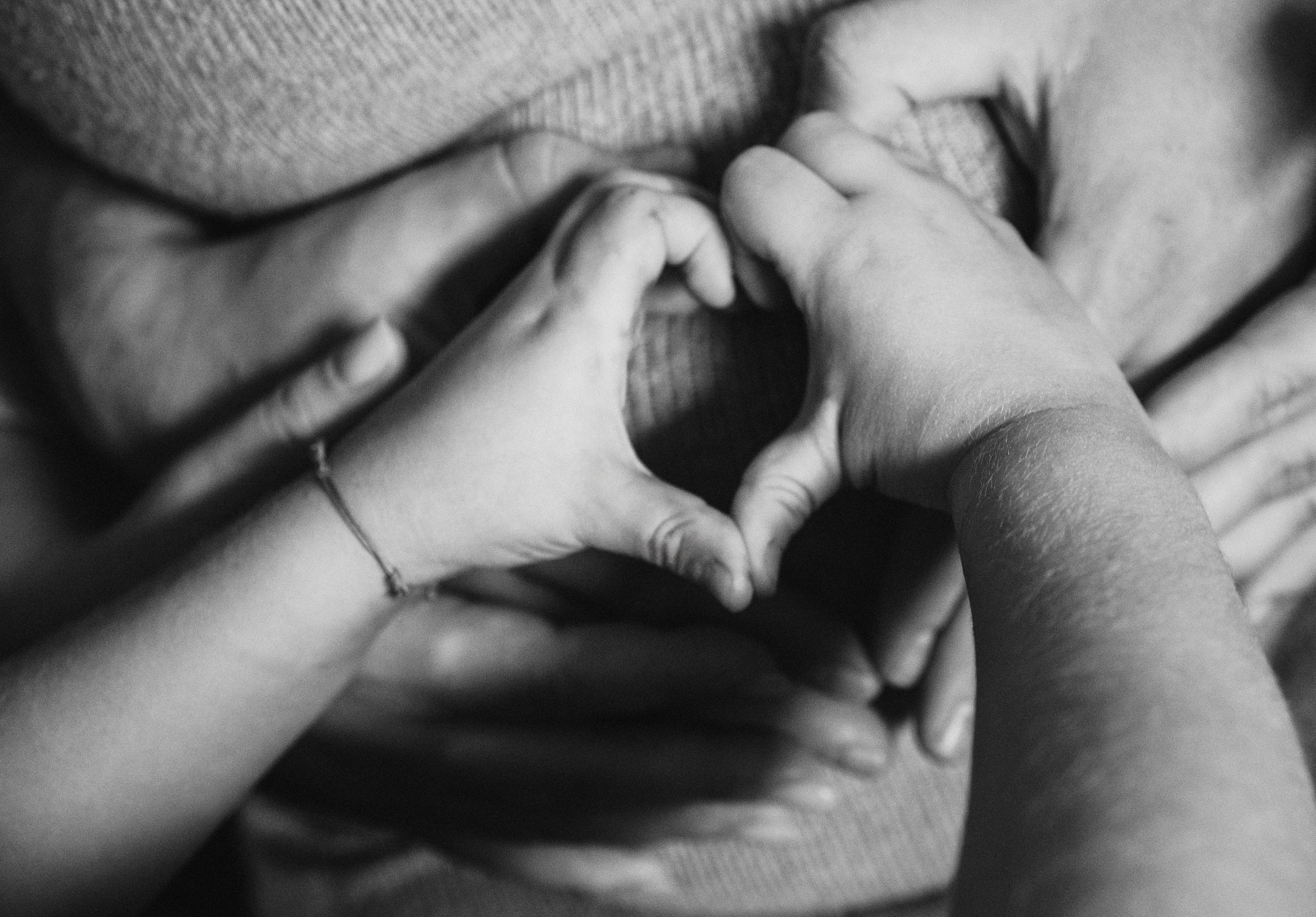 Ședințe foto de familie în Oradea realizate de Katsiaryna Ciortan. Fotograf de familie în Oradea Katsiaryna Ciortan