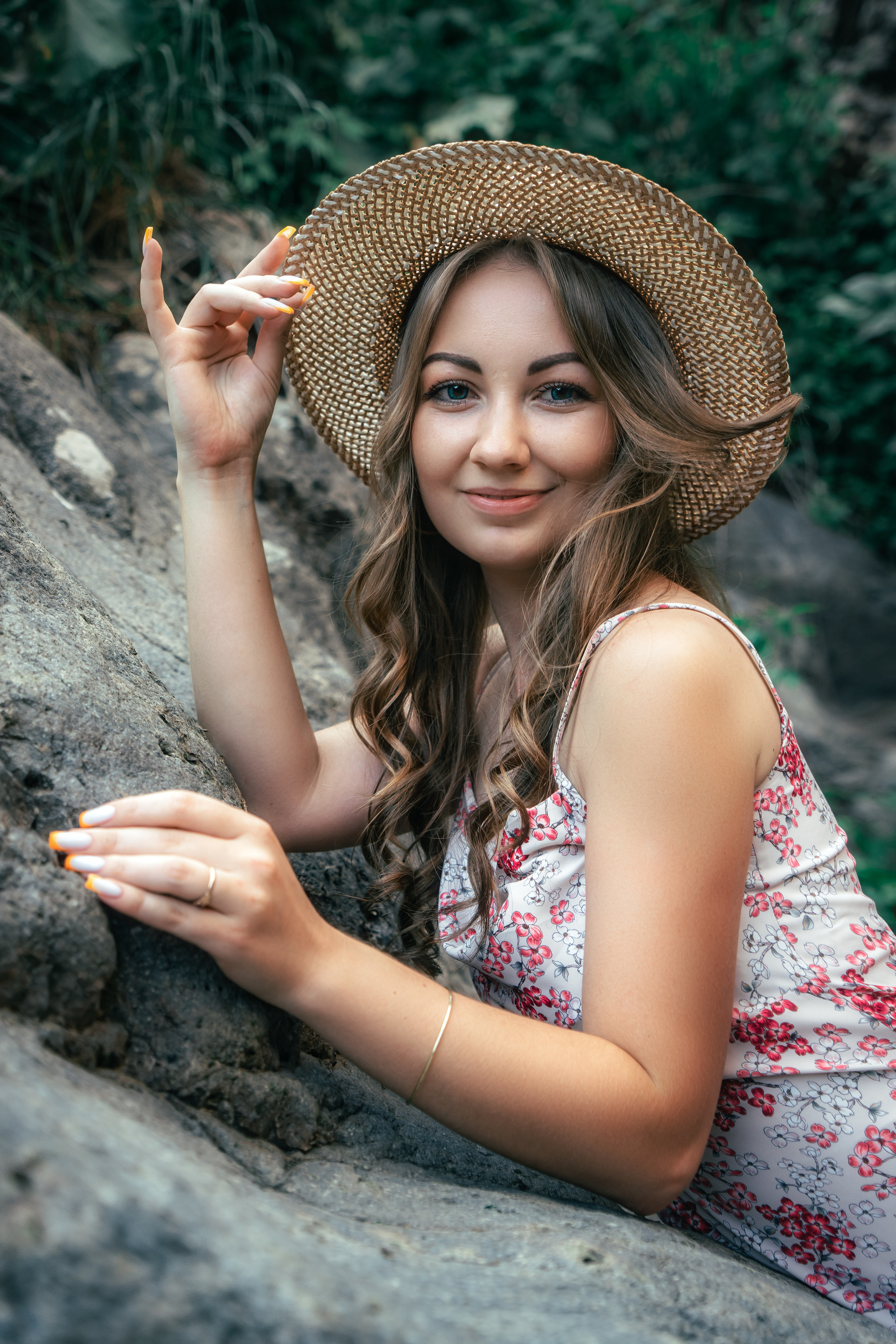 Kate. Waterfall. Георгий Намазов | Фотограф в Ташкенте