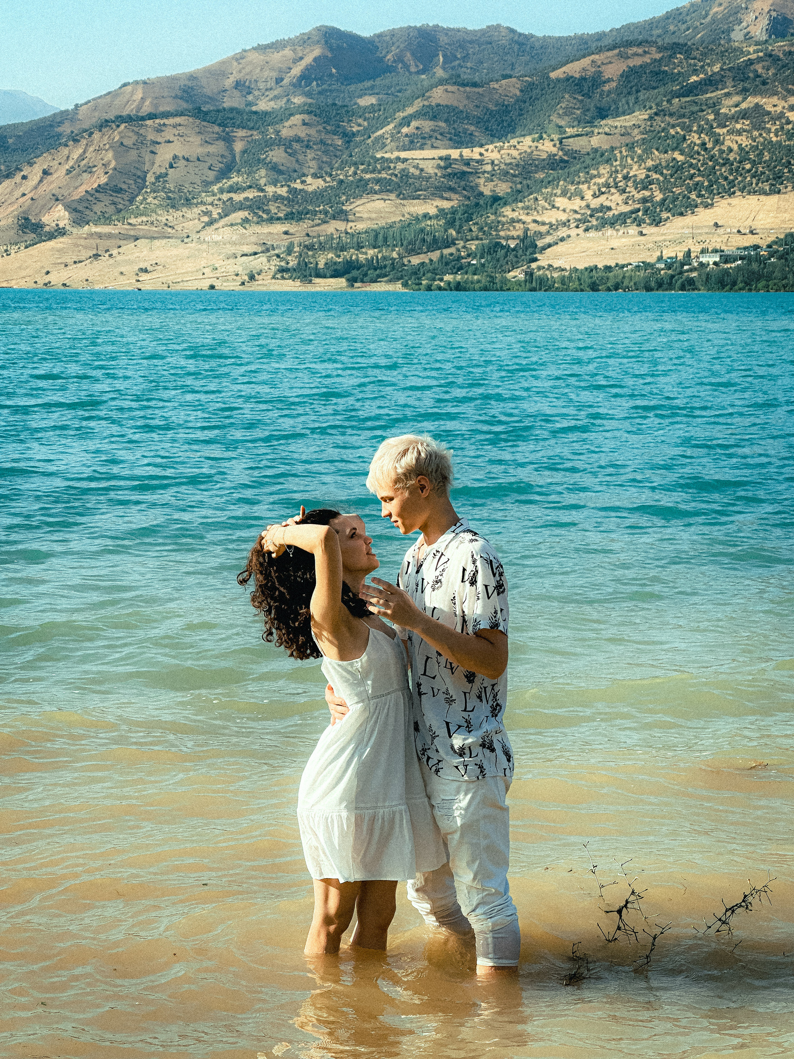 Lovestory. Чарвак. Георгий Намазов | Фотограф в Ташкенте