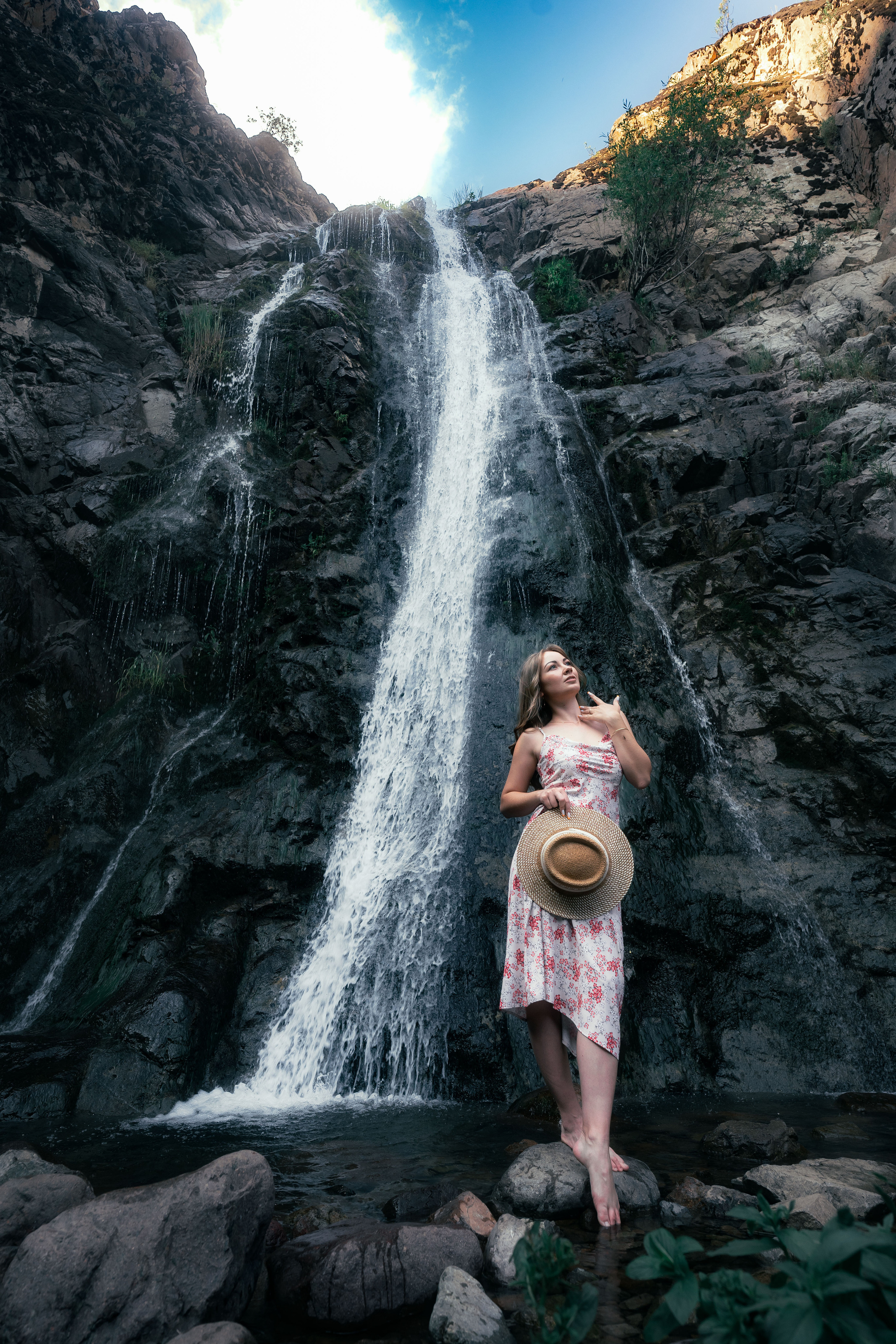 Kate. Waterfall. Георгий Намазов | Фотограф в Ташкенте