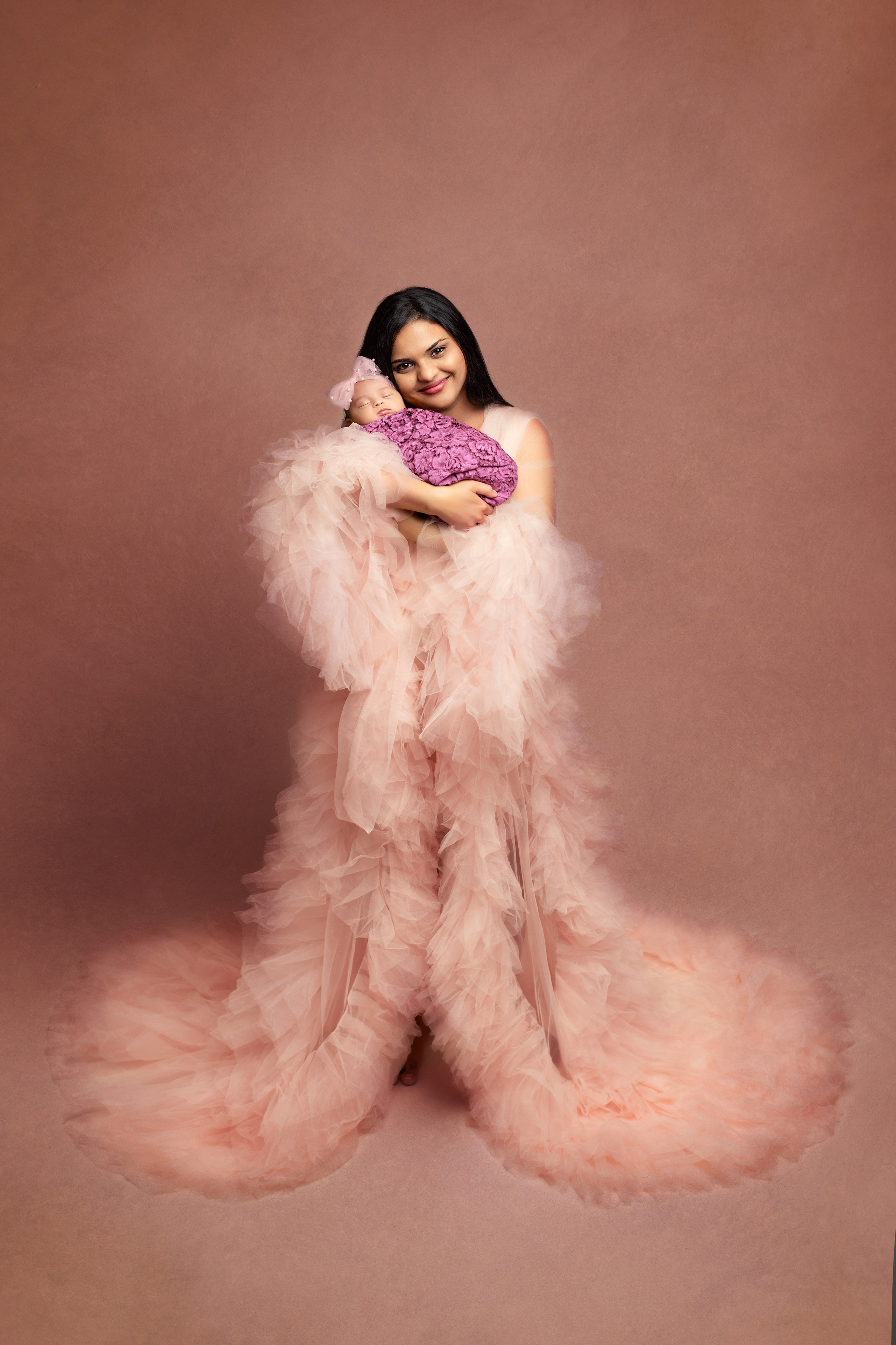 Priyanka with Baby Adida. Wedding & family photography in Seattle area. Helen Michelle photographer