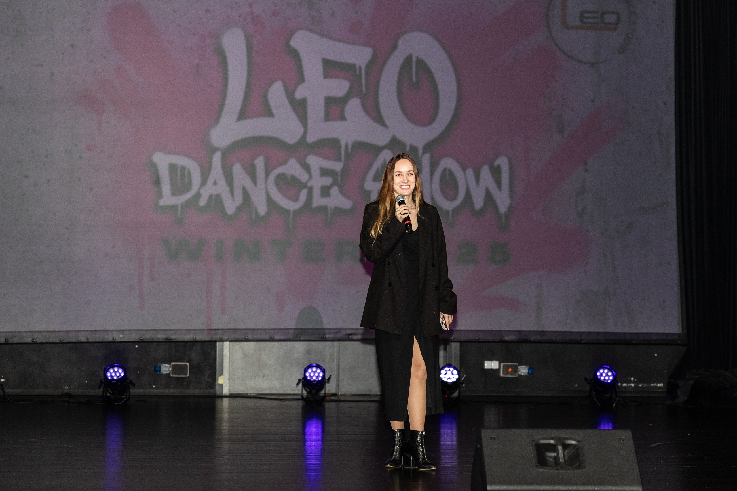 LEO DANCE SHOW WINTER 2025. Семейный и детский фотограф в Варшаве Мила Бобровская