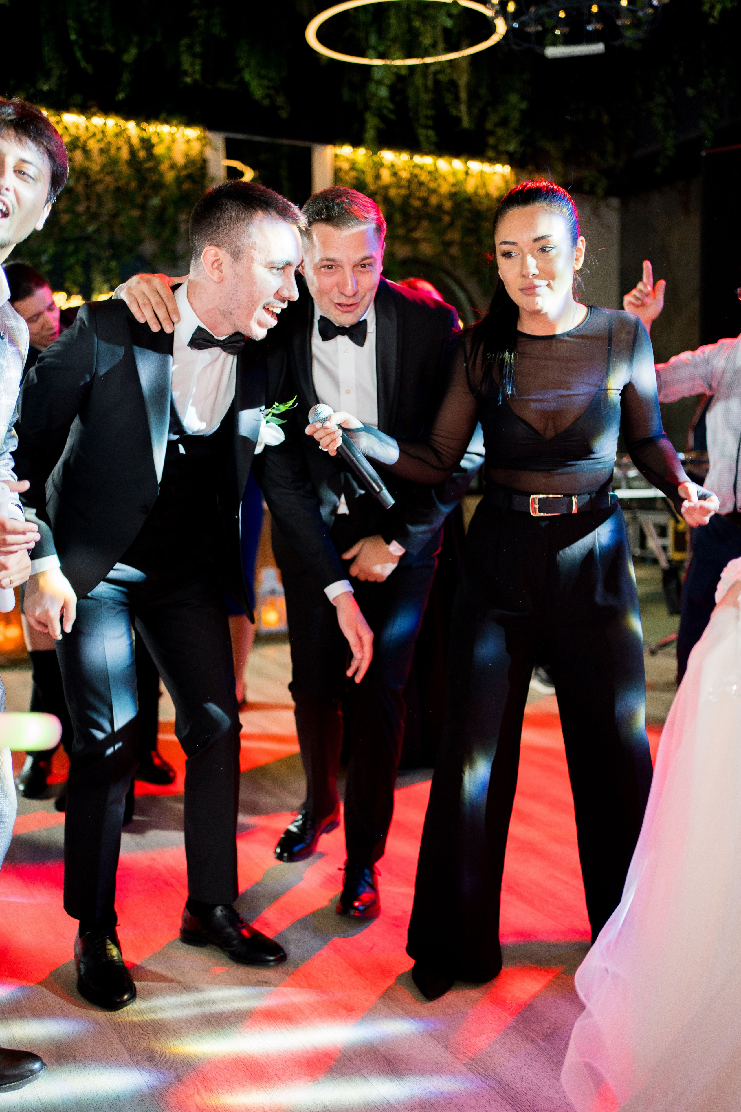 PARTY. Gabriel Florea — Fotograf nuntă București