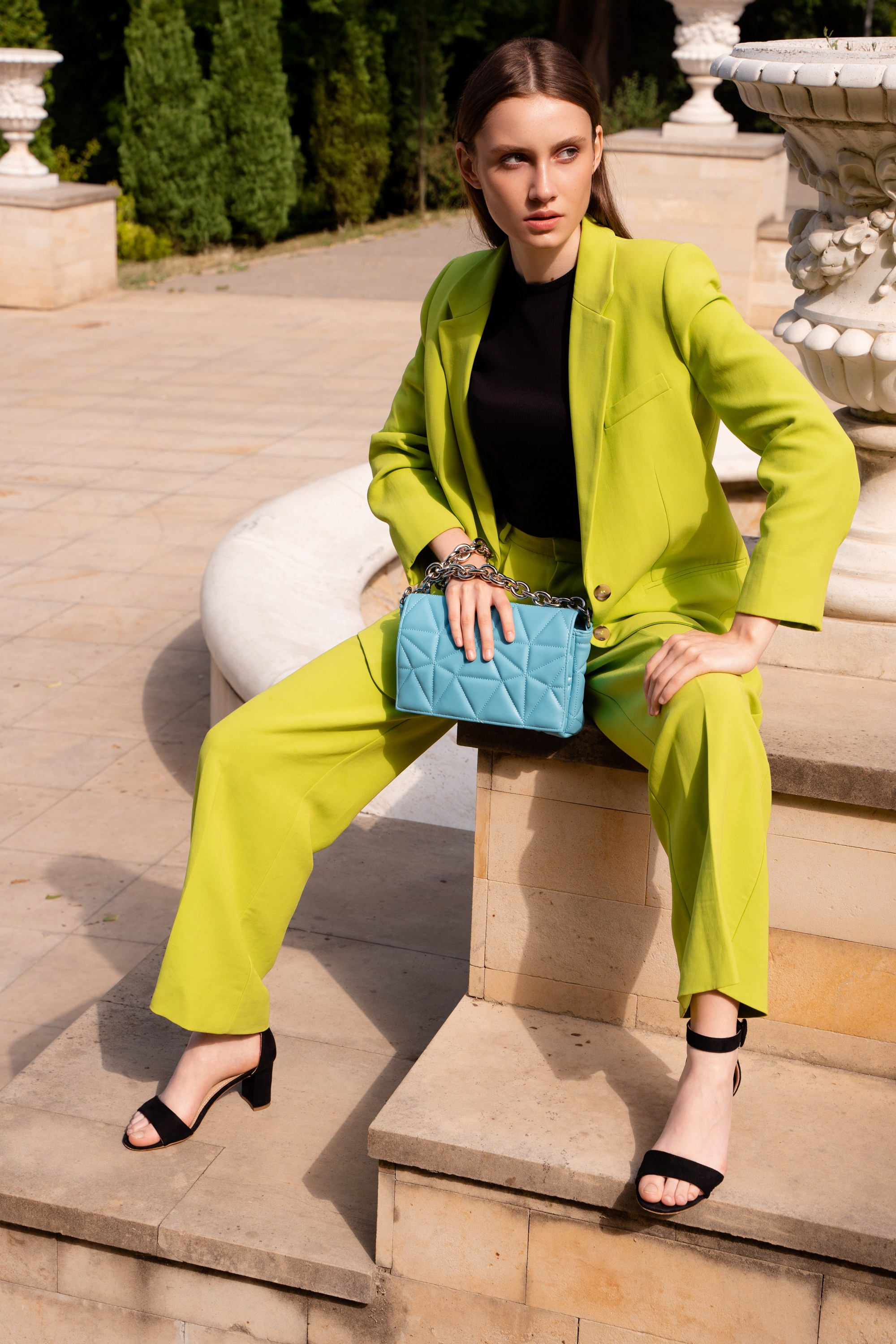 Monreve. Привет