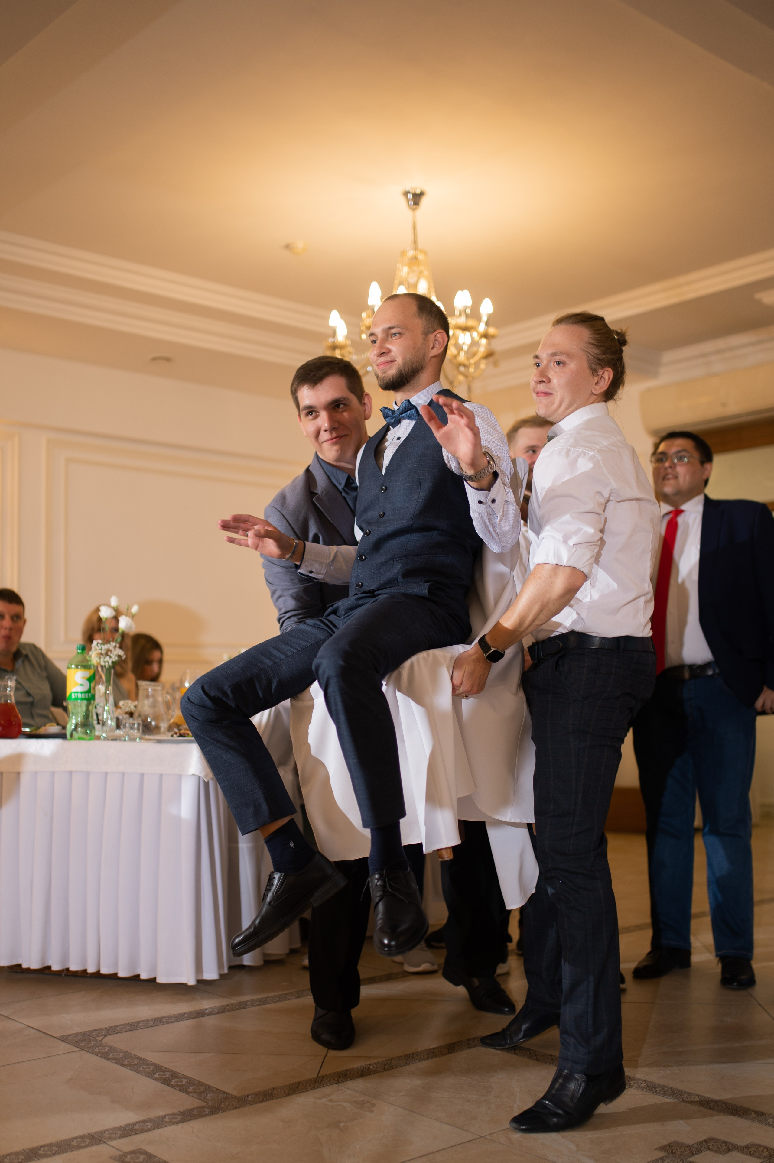 In your arms. Wedding and commercial photographer