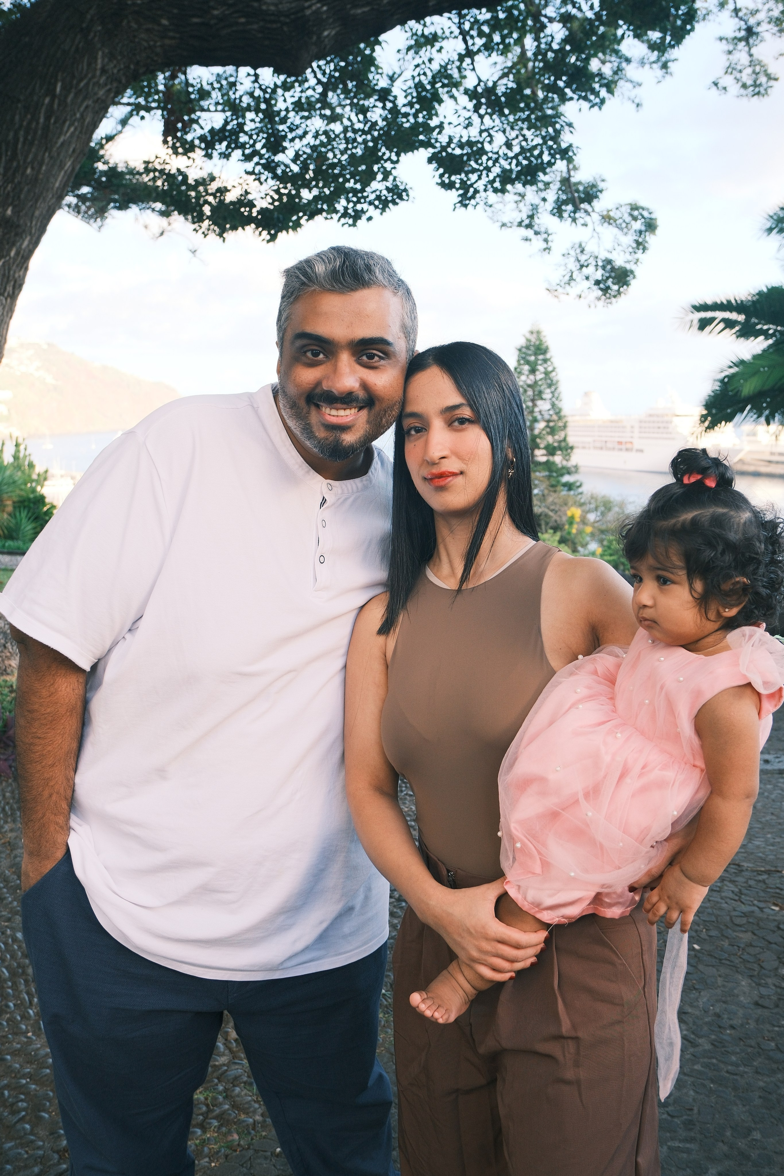 Zee, Oma and Elli ❤️. Portrait photographer in Madeira — Marina Shtukina