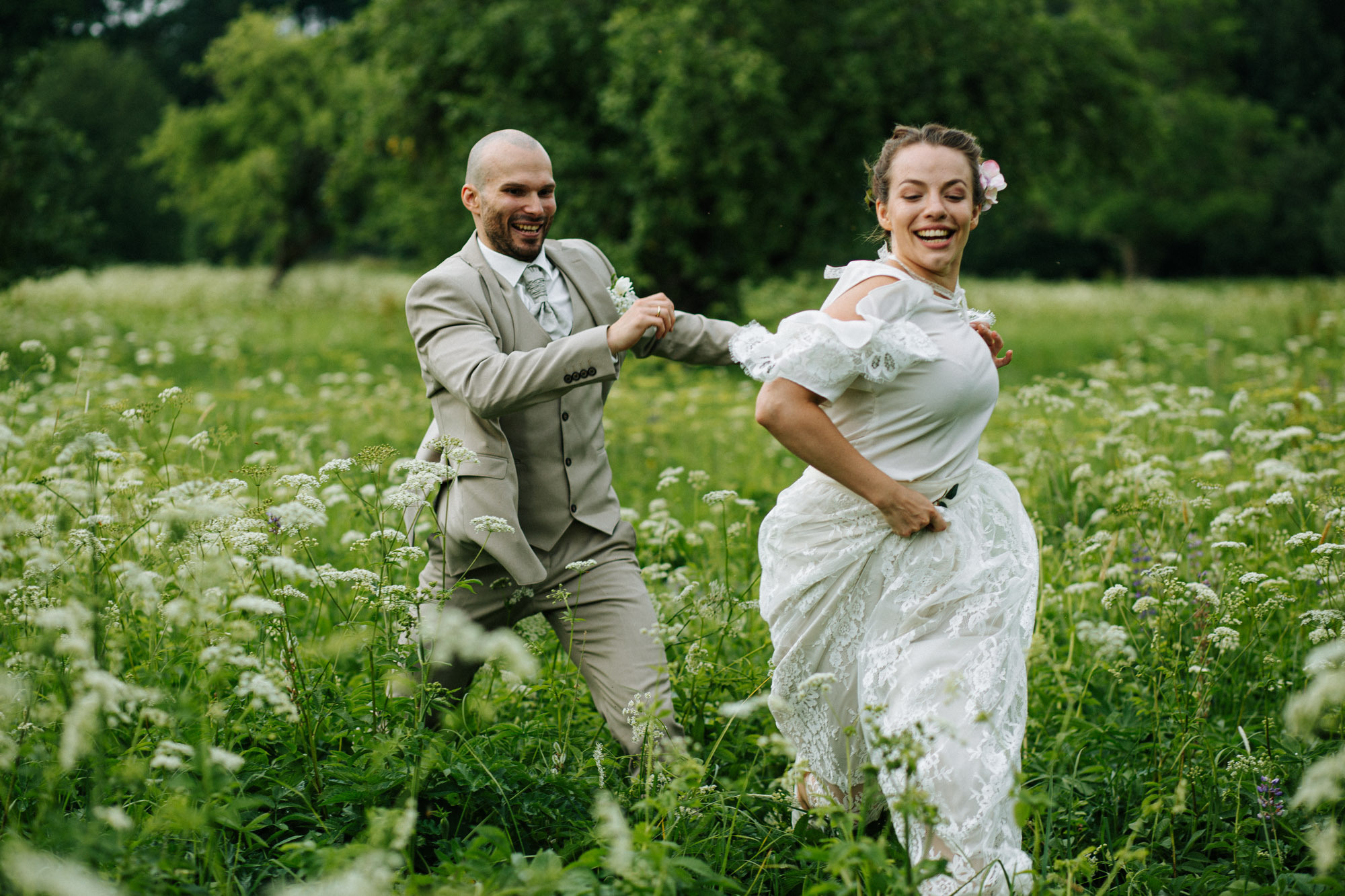 Kāzu svinības Siguldas kalnā, pie dabas viesu namā Kamēlijas