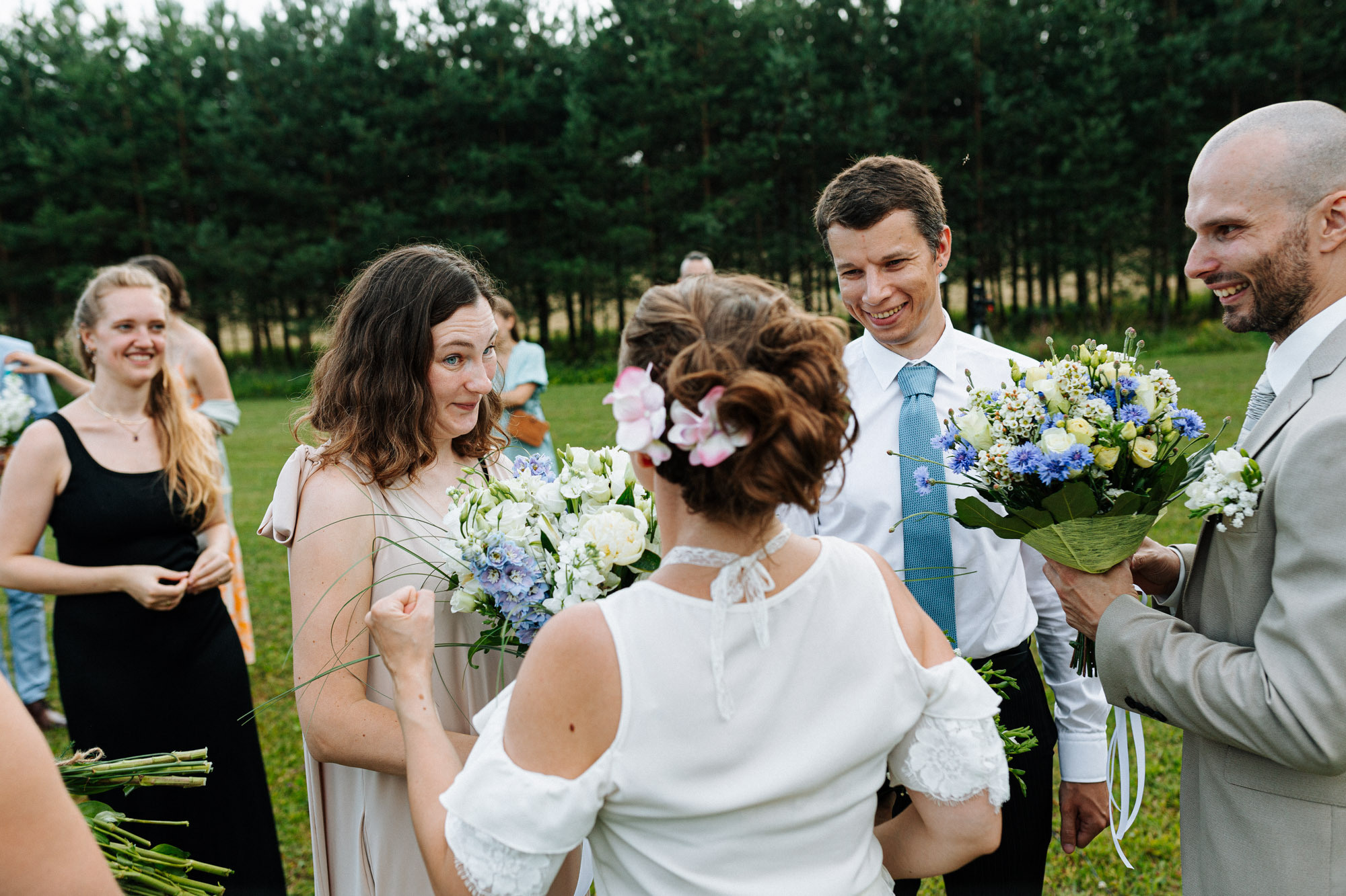 Kāzu svinības Siguldas kalnā, pie dabas viesu namā Kamēlijas