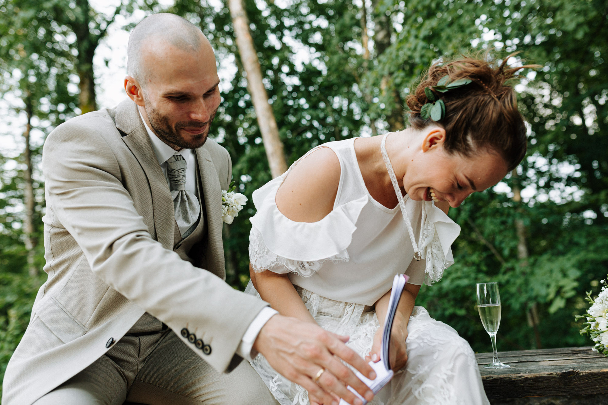 Kāzu svinības Siguldas kalnā, pie dabas viesu namā Kamēlijas