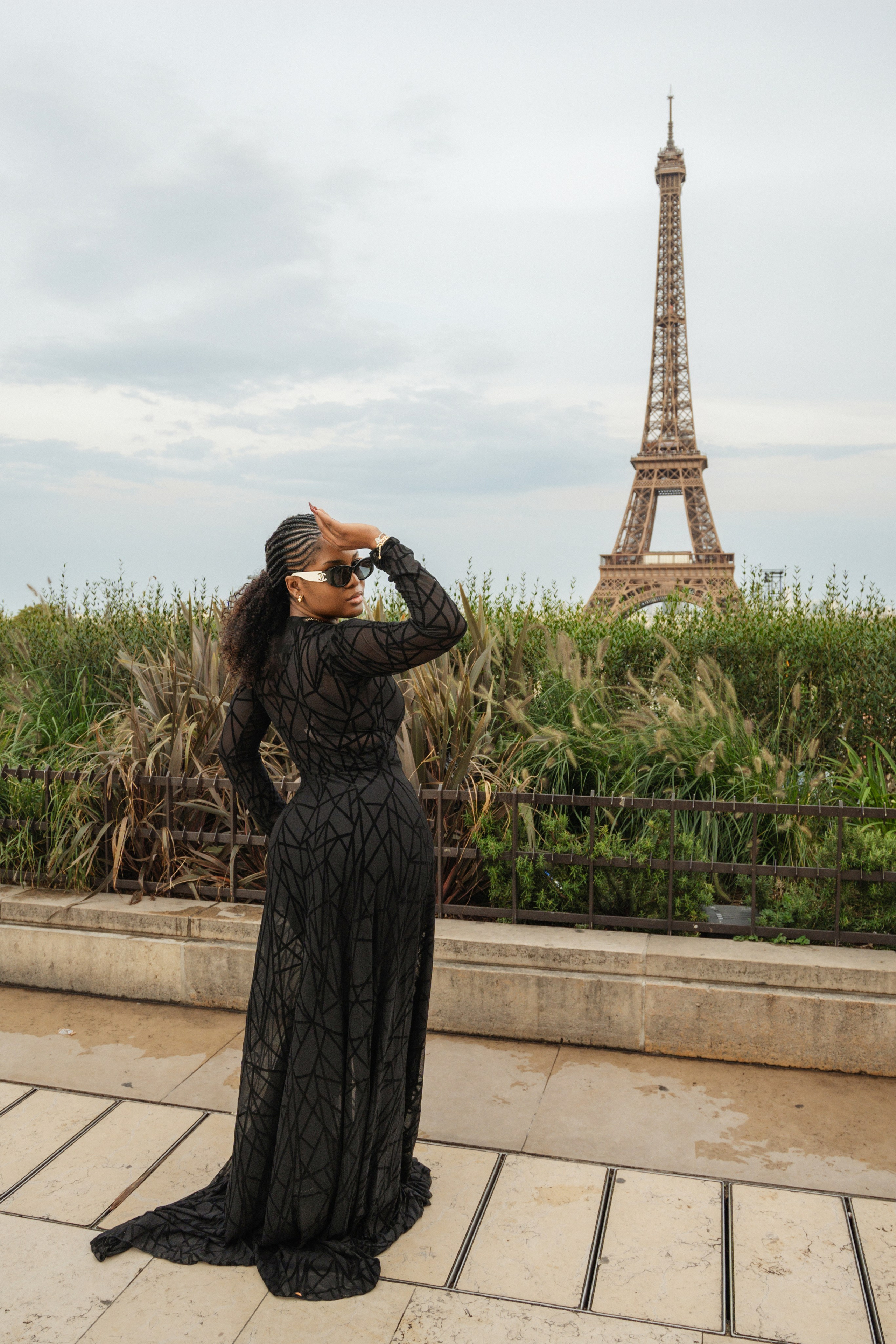 Juanita (1 hour). Photographer in Paris|Solo and groups, portraits & content, couples photo-shoot in Paris at the best locations
