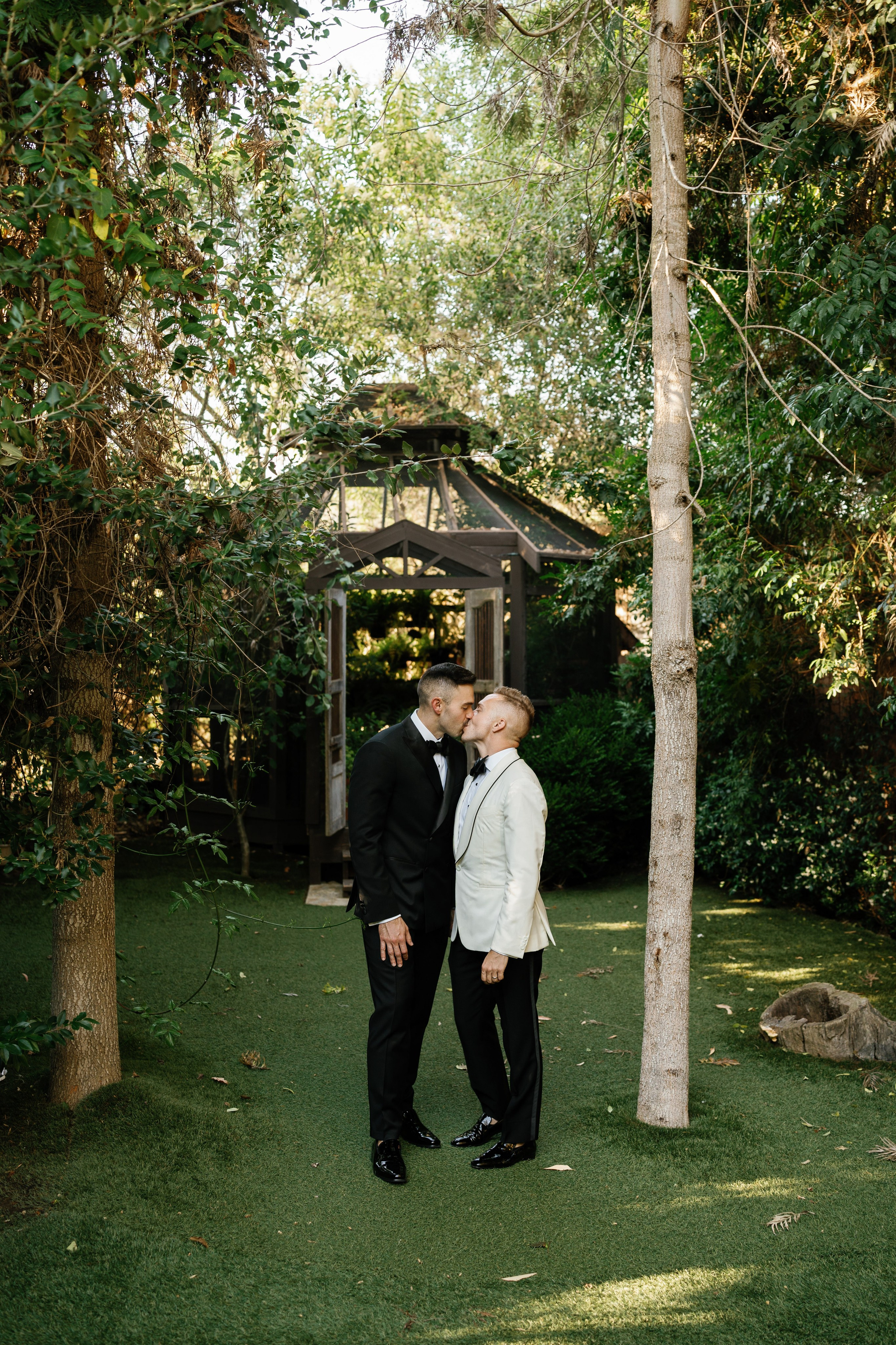 LGBT wedding photographer in California. Wedding Photography & Videography Team in California, Los Angeles, San Francisco, San Diego and Travel