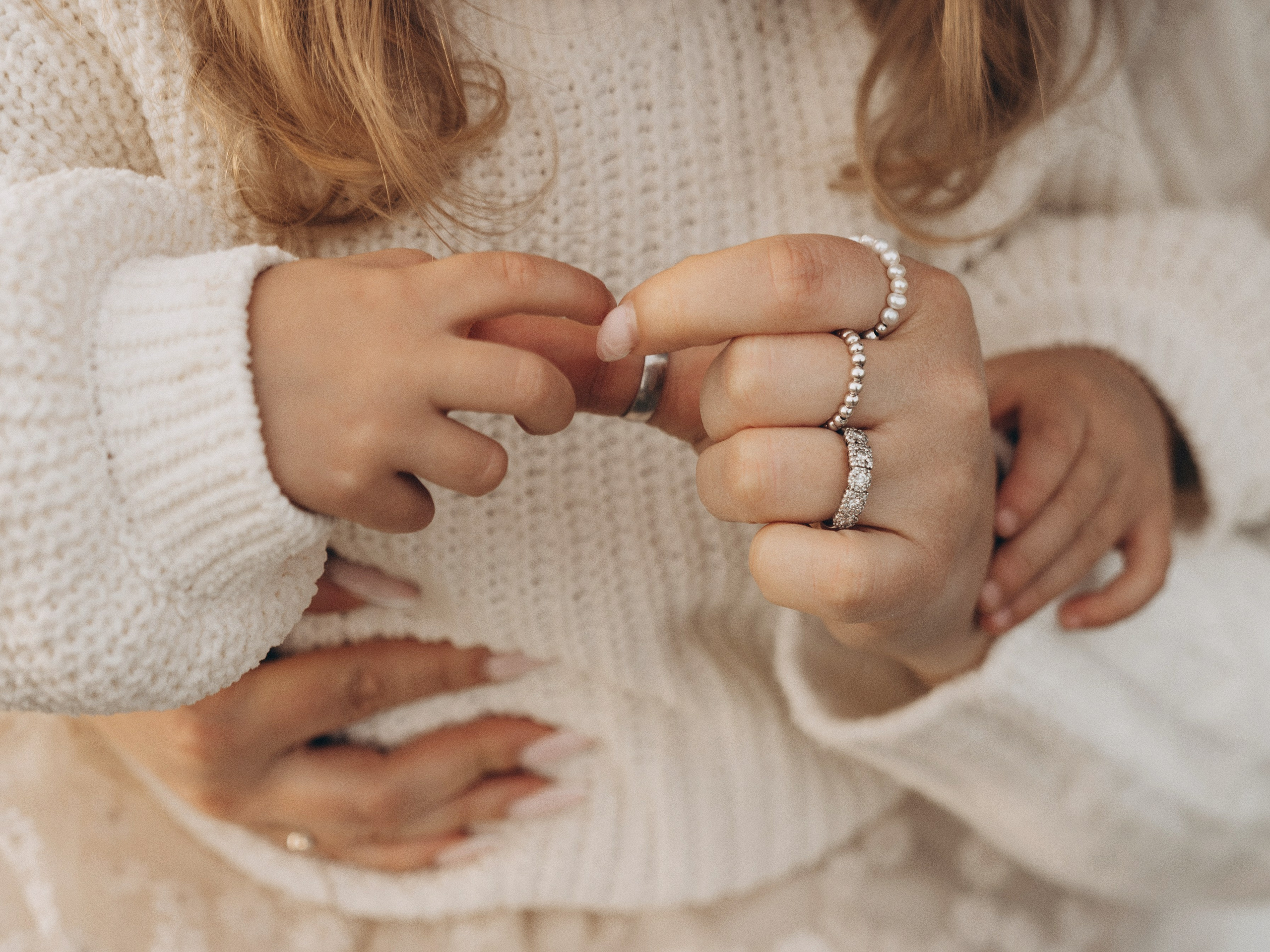 Mia & Anna. Vancouver Photographer | Catherine Vashchenko