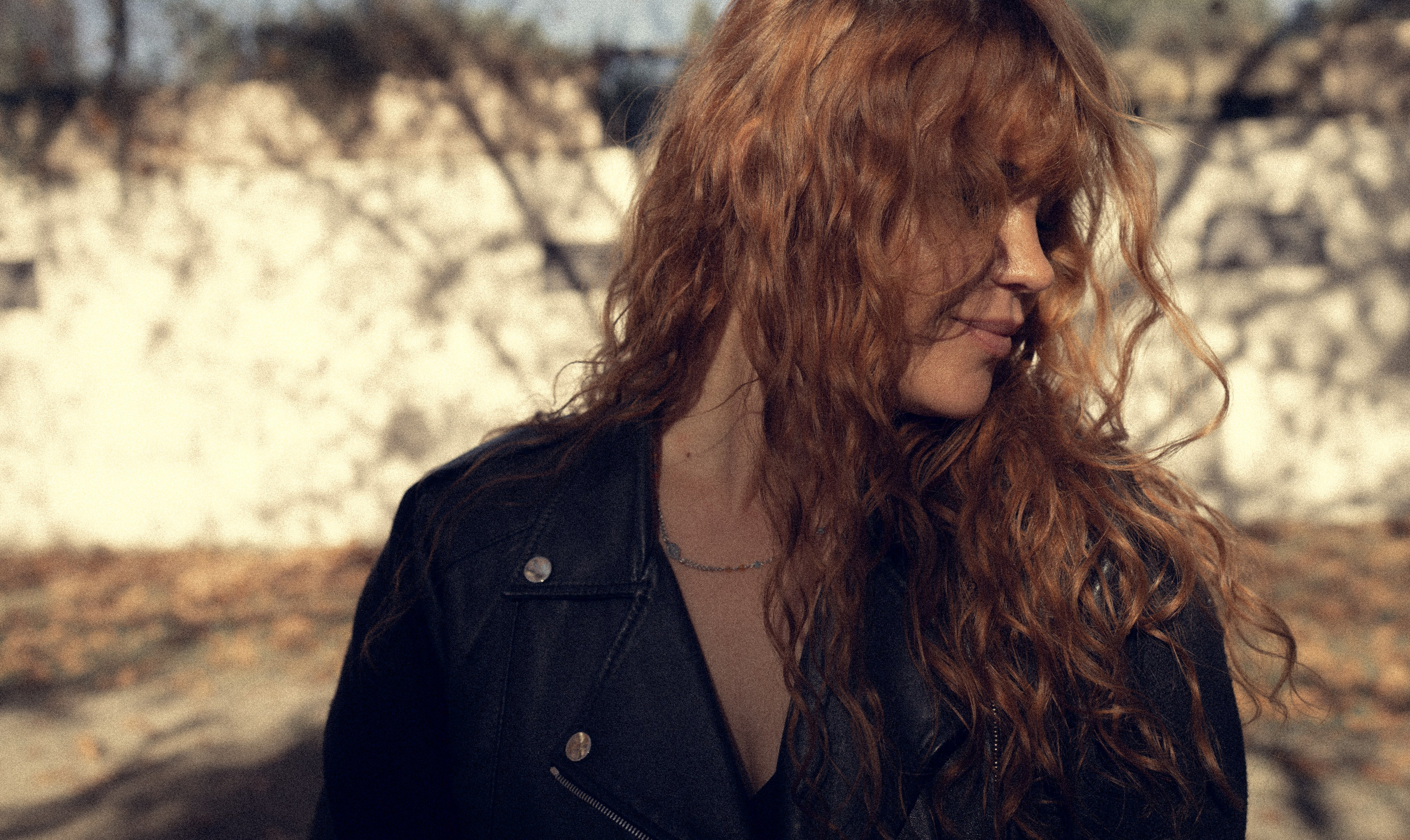 Sunrise. Histoires d’amour, séances photos de famille et de mariage en France