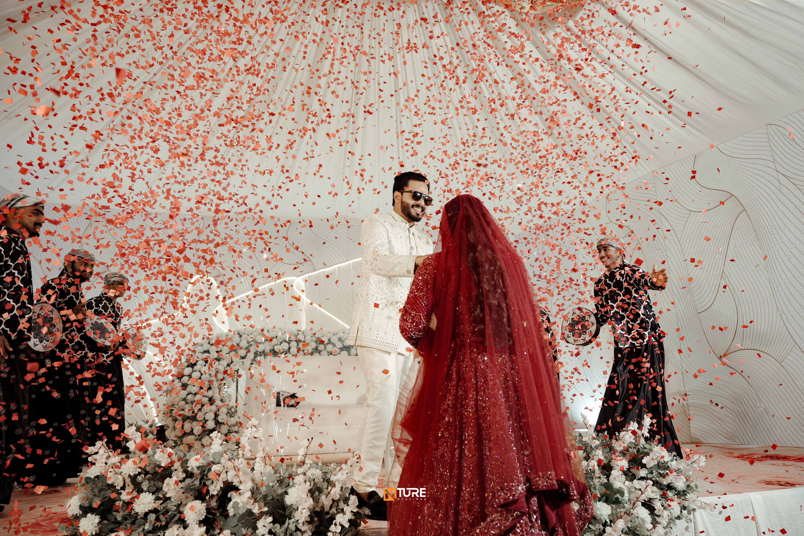 PHOTOS. NTURE WEDDING