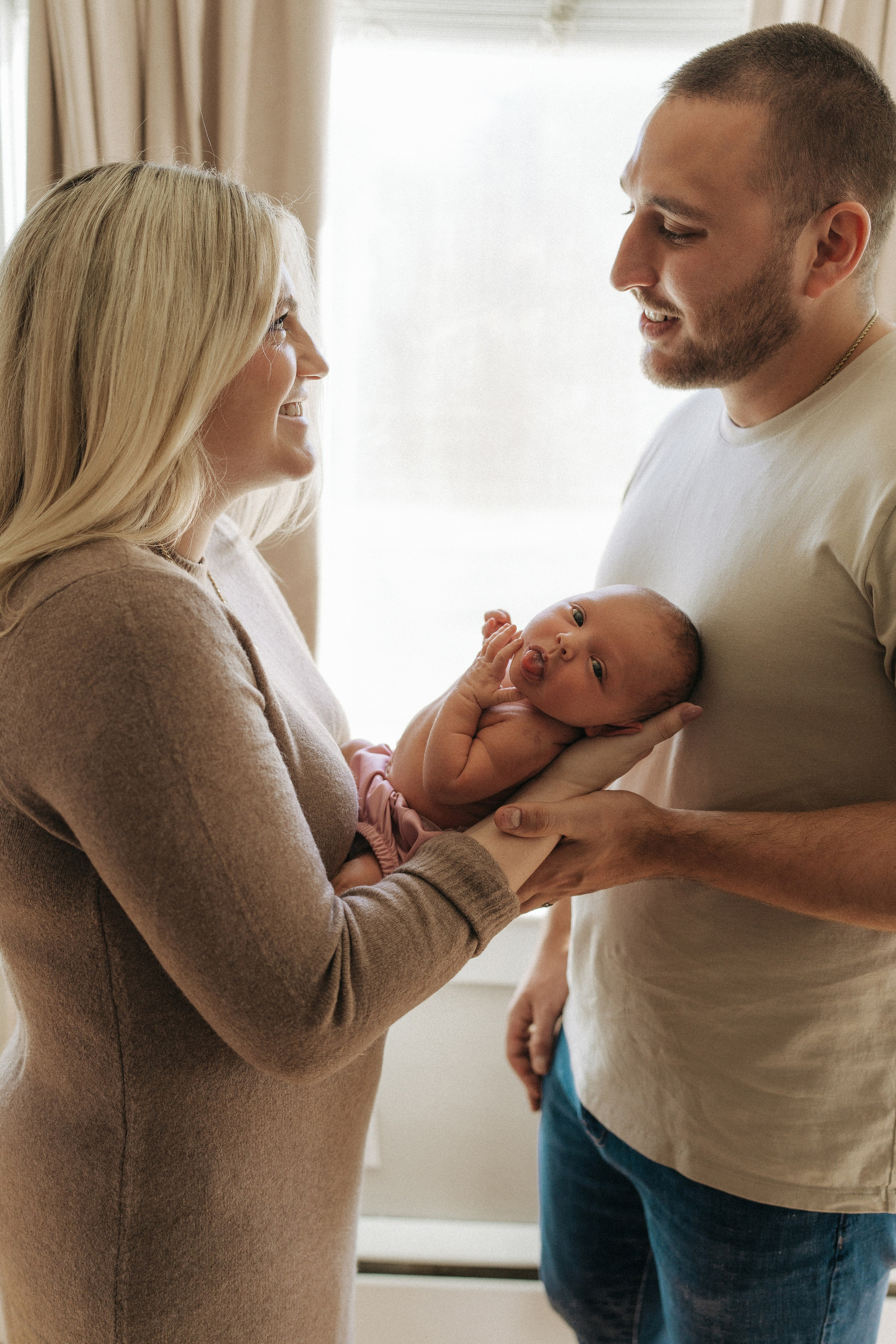 Newborn Photography at Home – Soft & Natural Moments. Alisa Tant — Family and newborn photographer Bucks County, Montgomery county, Philadelphia, NJ