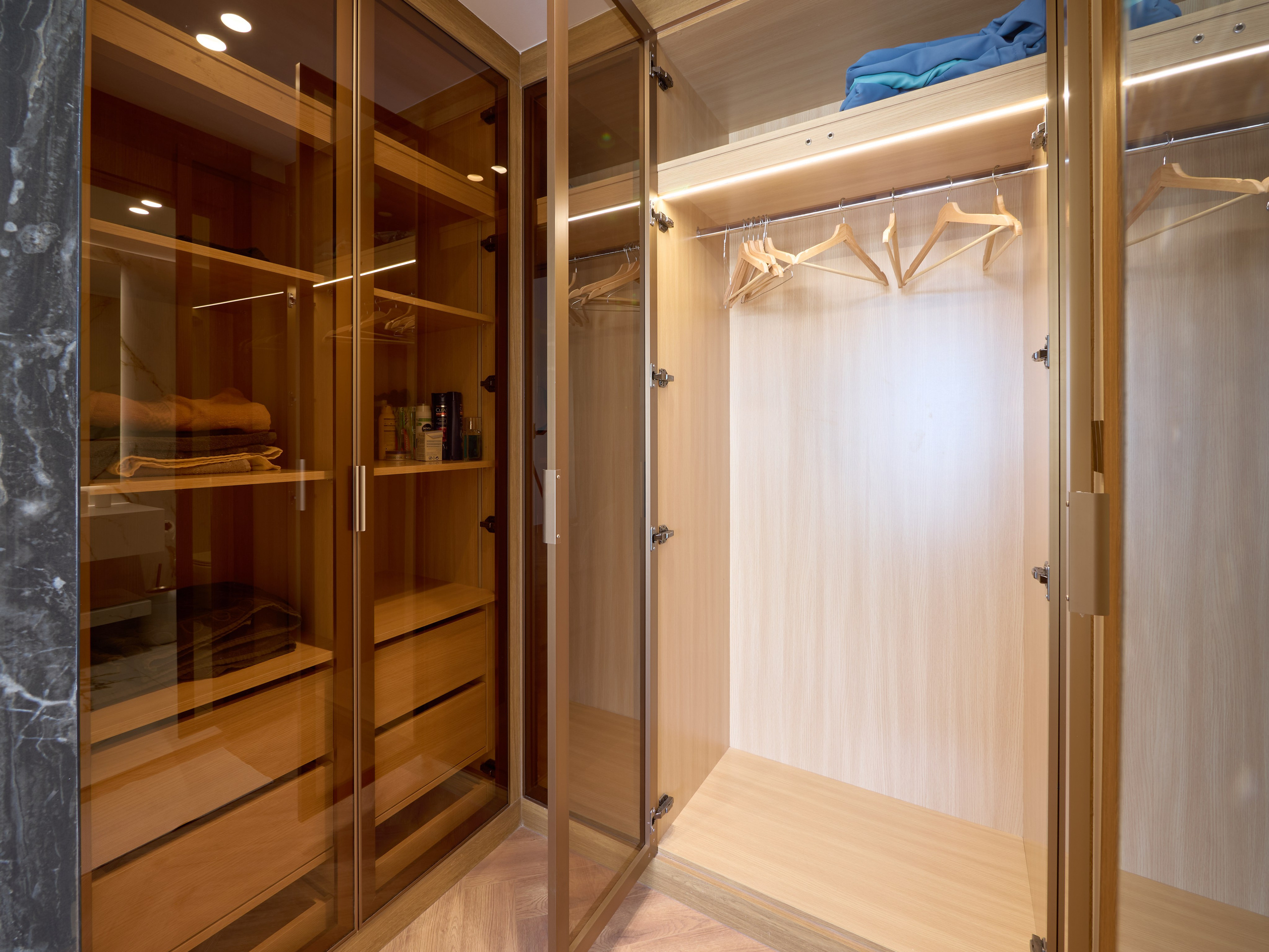 Jasmine Lane Townhouse Photography — Dubai Real Estate Listing. Hotel Photographer in Dubai — Interiors & Commercial by Oleg Novikov