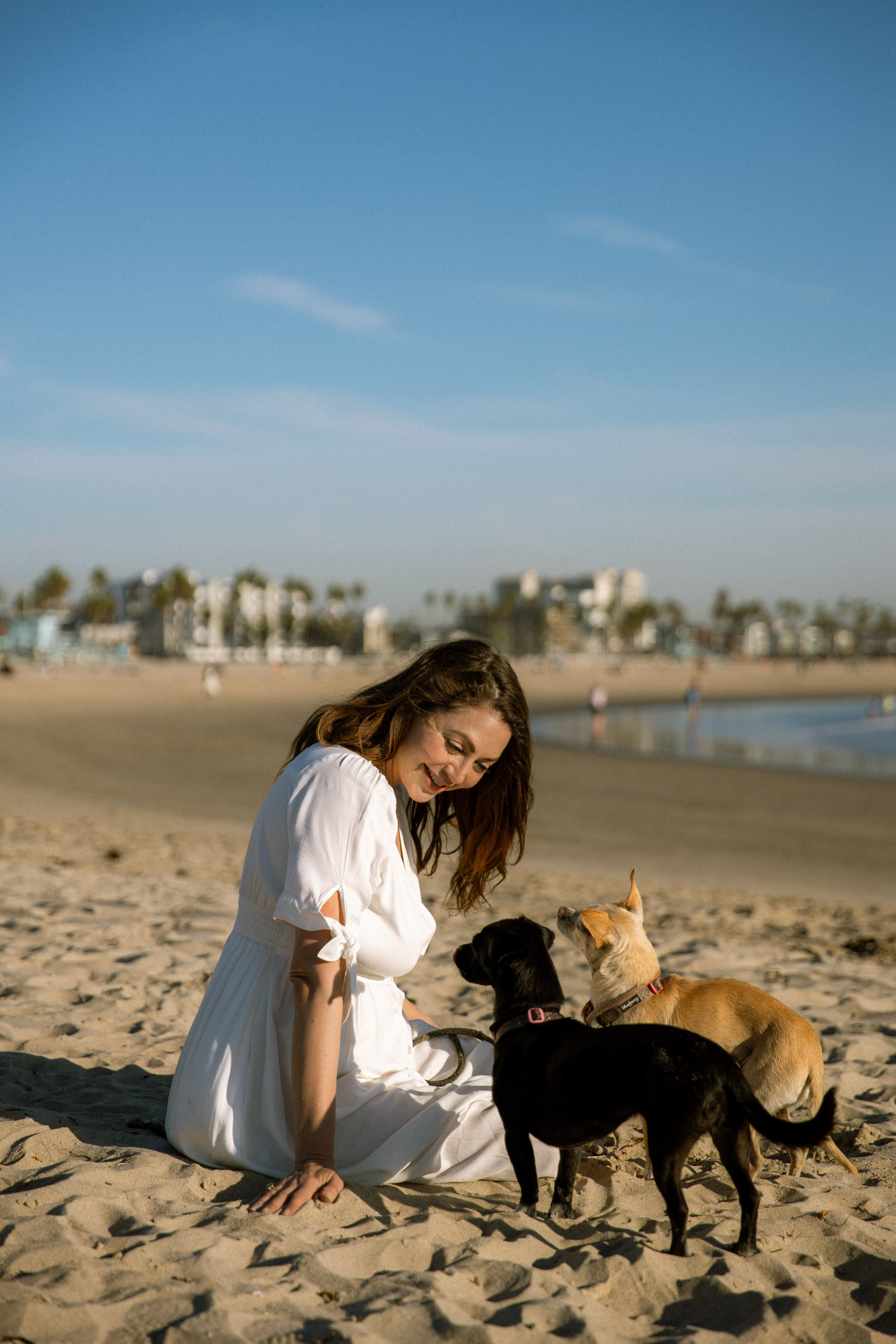 Gillian, Baby & Delilah | Venice Beach. Photographer in Los Angeles. Julia Ishmuratova