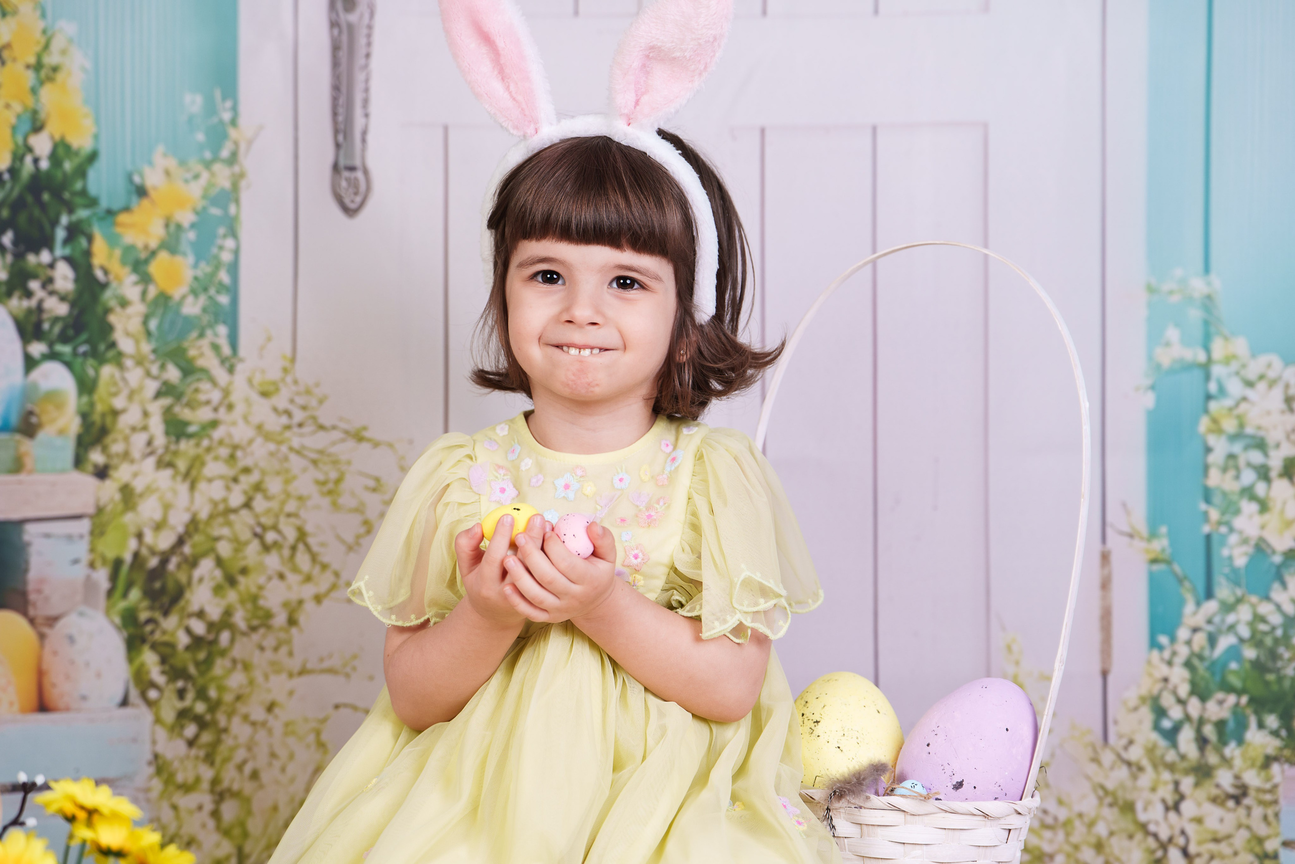 Sedinta foto Paste - Gradinita Miniterra. Liviu Andrei - Fotograf