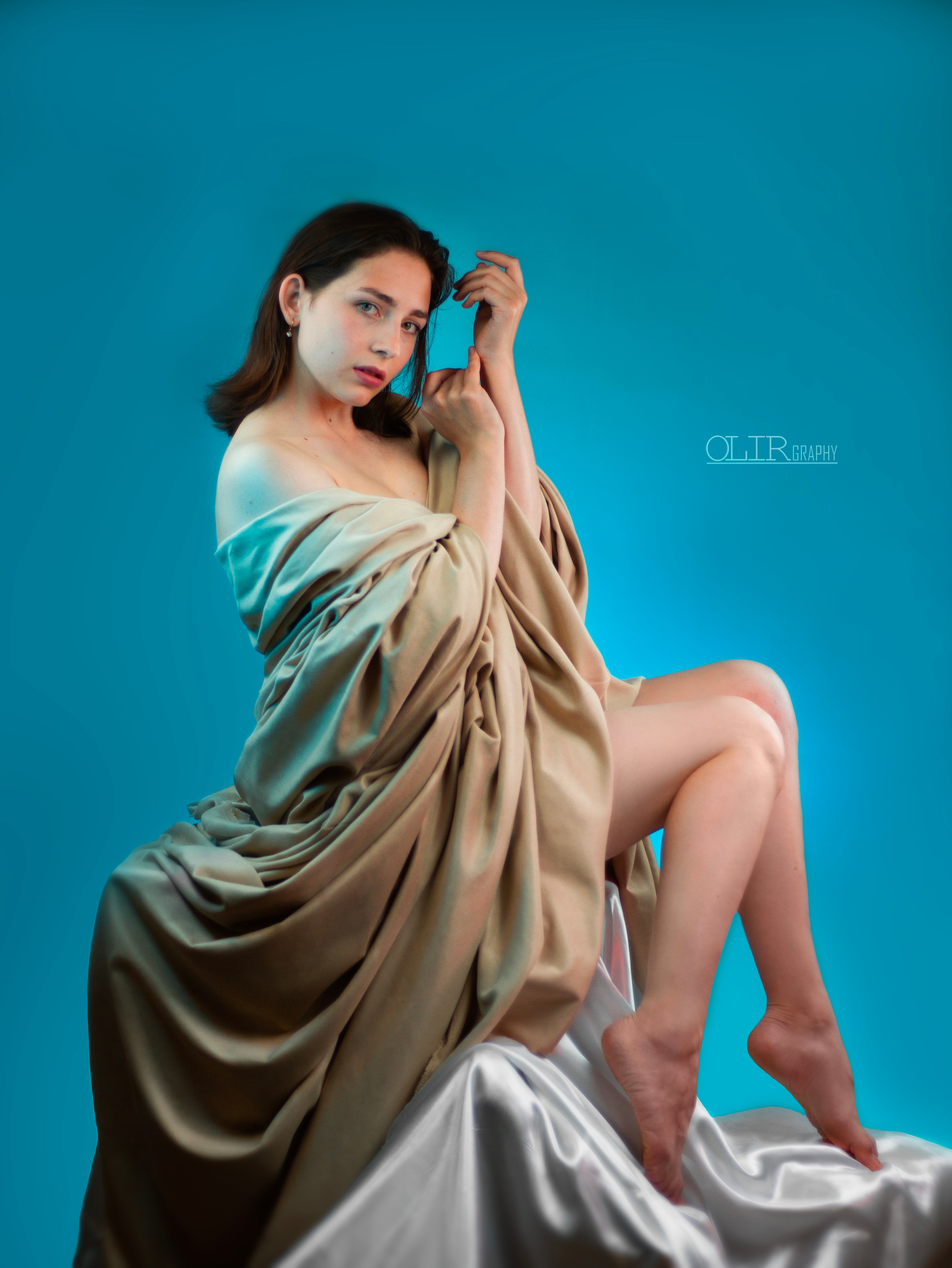 სტუდიური და გარე ფოტოსესიები. Clapp Studio