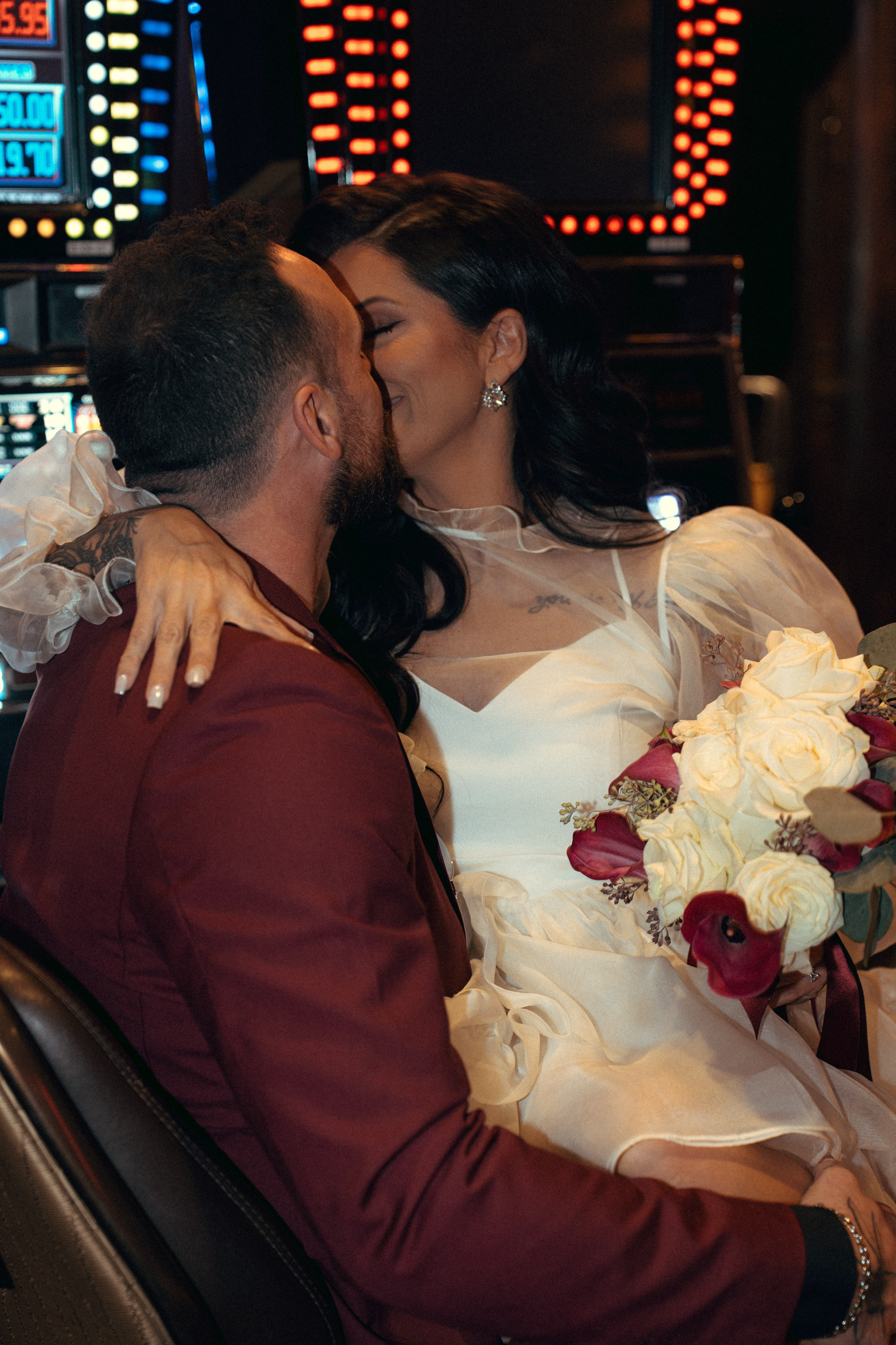 Miranda&Austin. Wedding & elopement photographer Viktoriya Kravtsov. Las Vegas