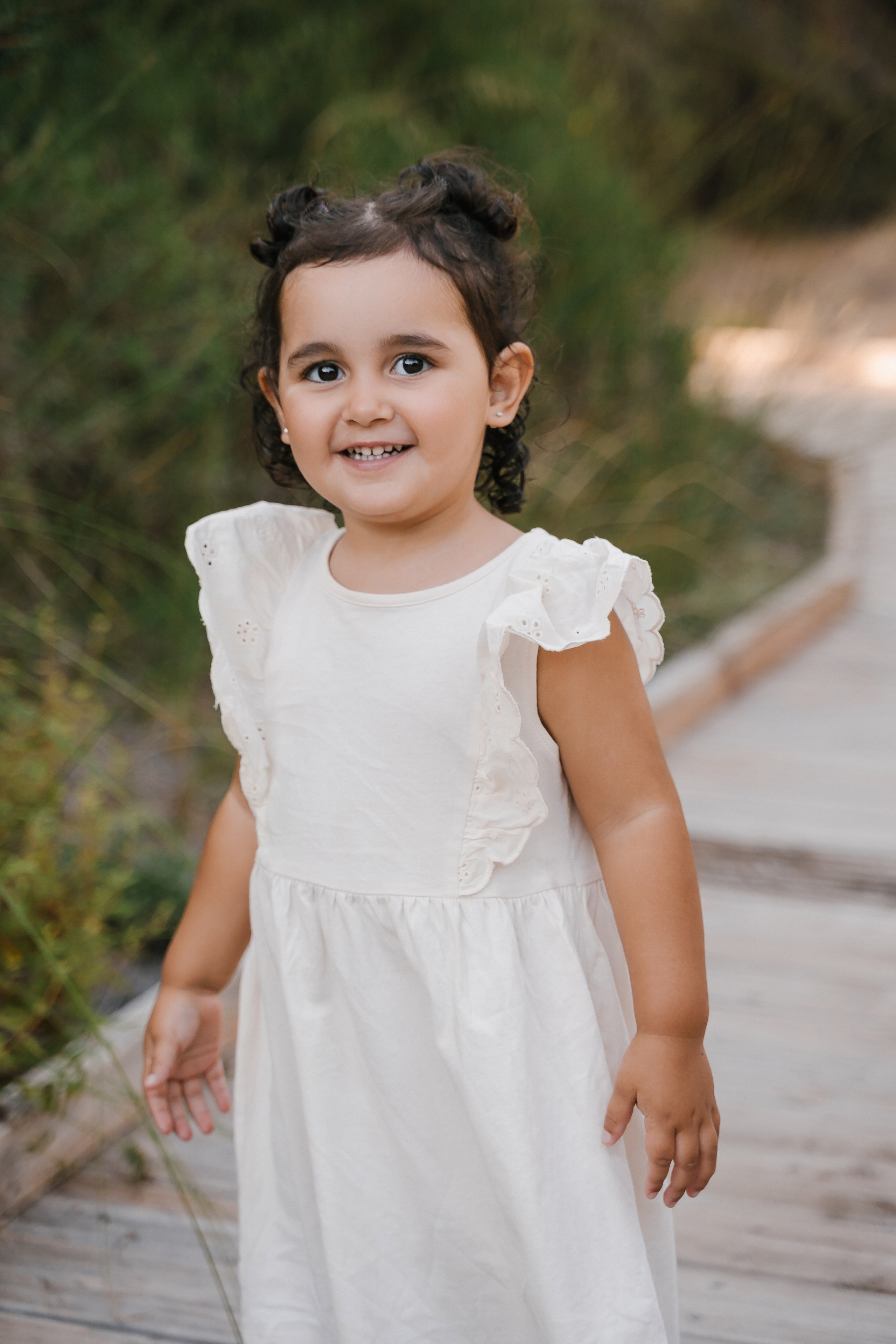Rebeca, Roman y Laia. Fotógrafa de bodas y familias en España, Valencia: Nadia ProFoto
