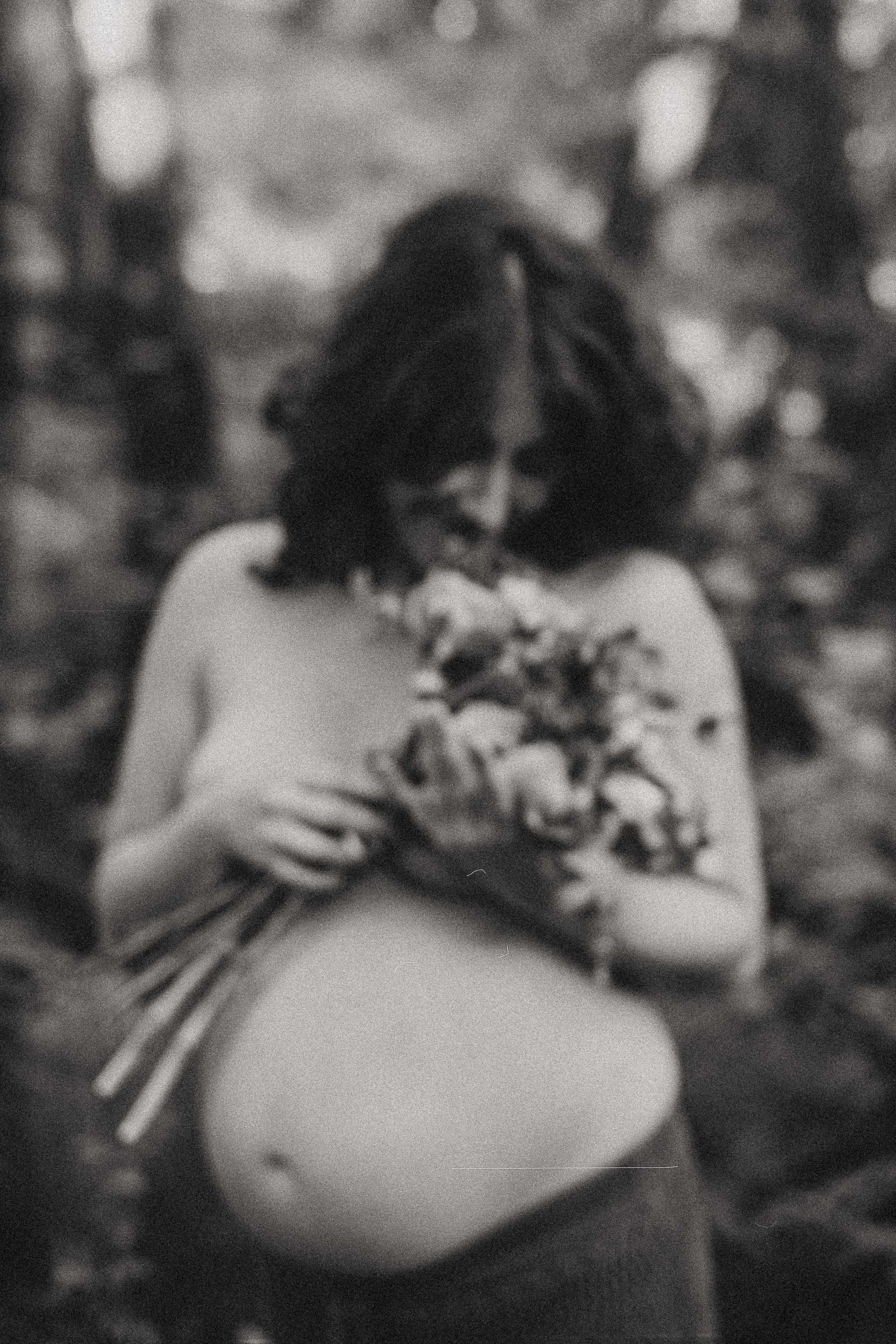 Maternity Photoshoot in Portugal — Artistic Pregnancy Session