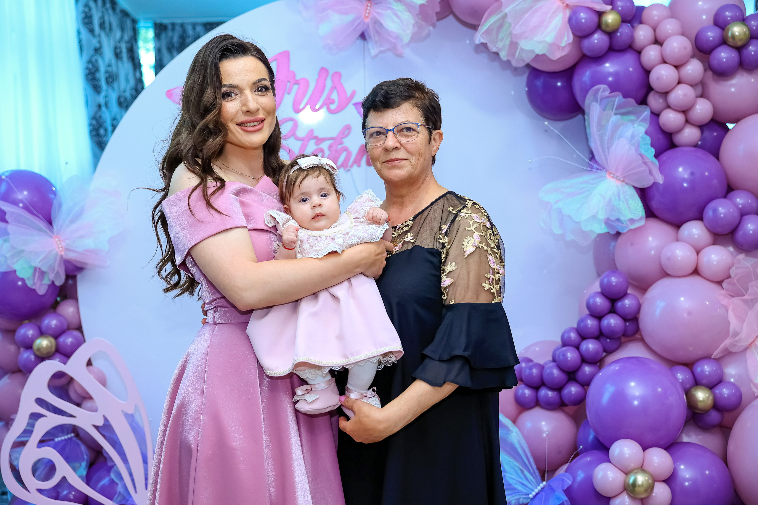 Iris Stefania. Moments By Gub