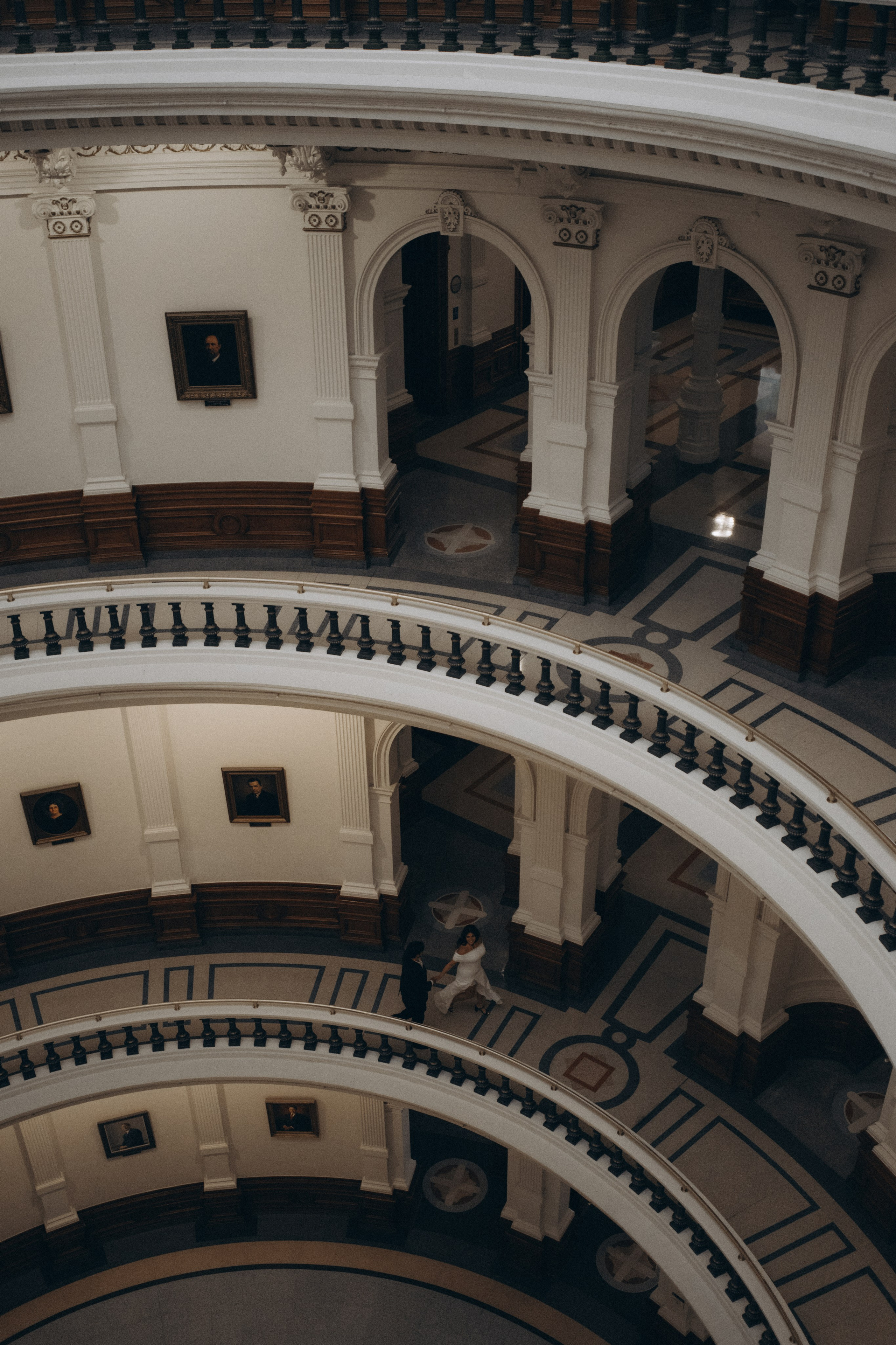 Texas State Capitol. Lens Captures Life