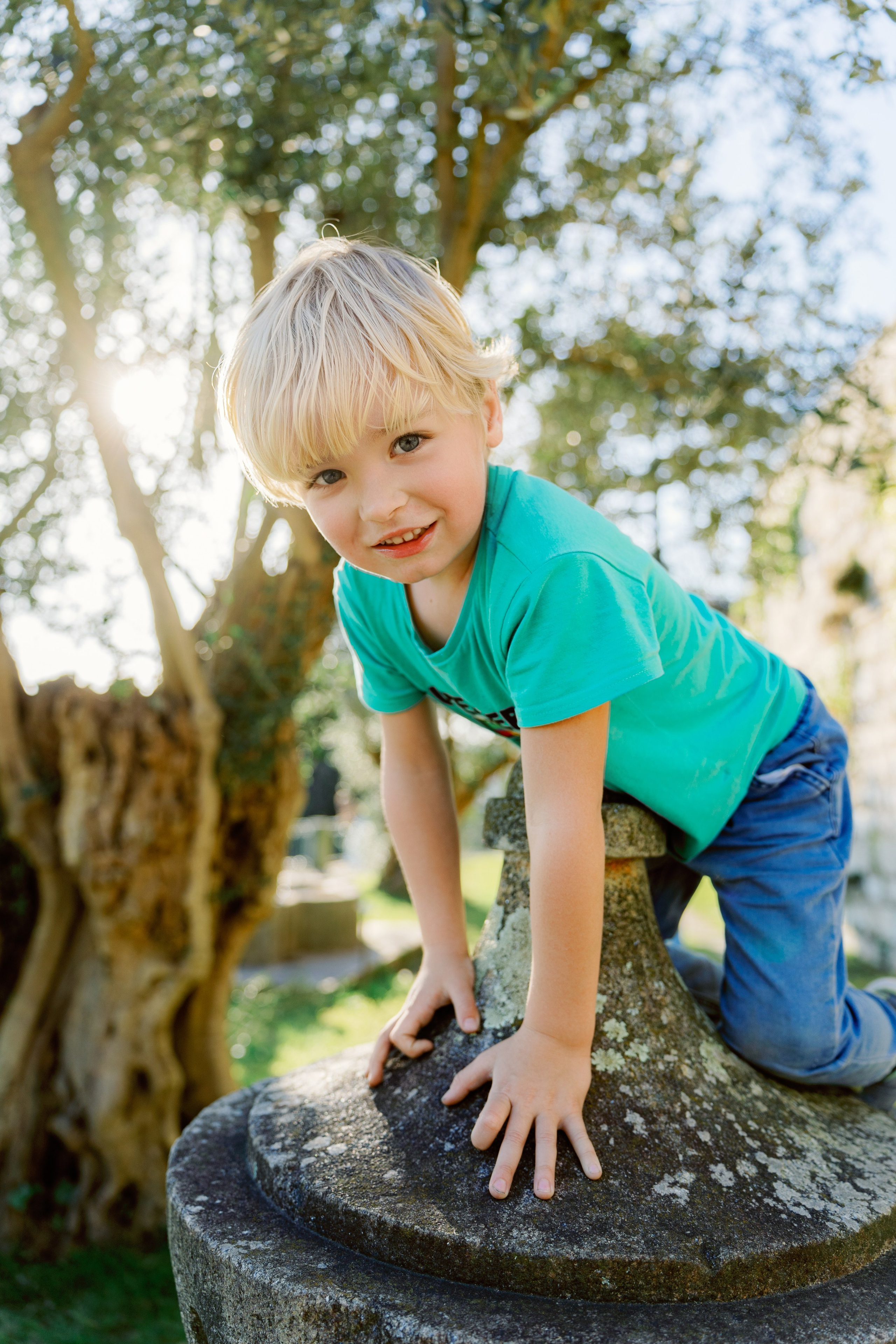 Family photoshoot in Porto. Photographer in Portugal Polina Gotovaya
