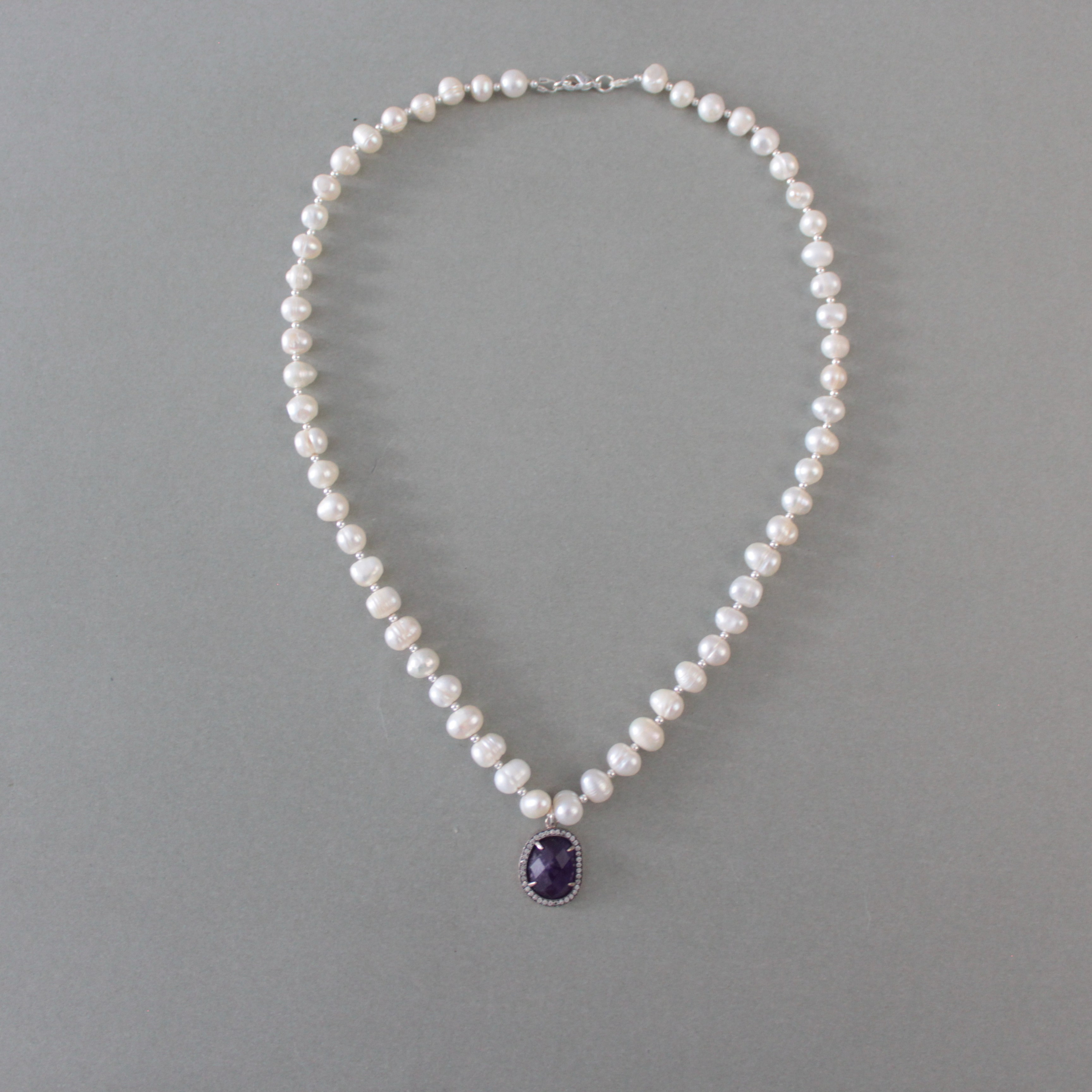 Bluepearl. Современнные и актикварные украшения в Барселоне, Москве и Санкт-Петербурге