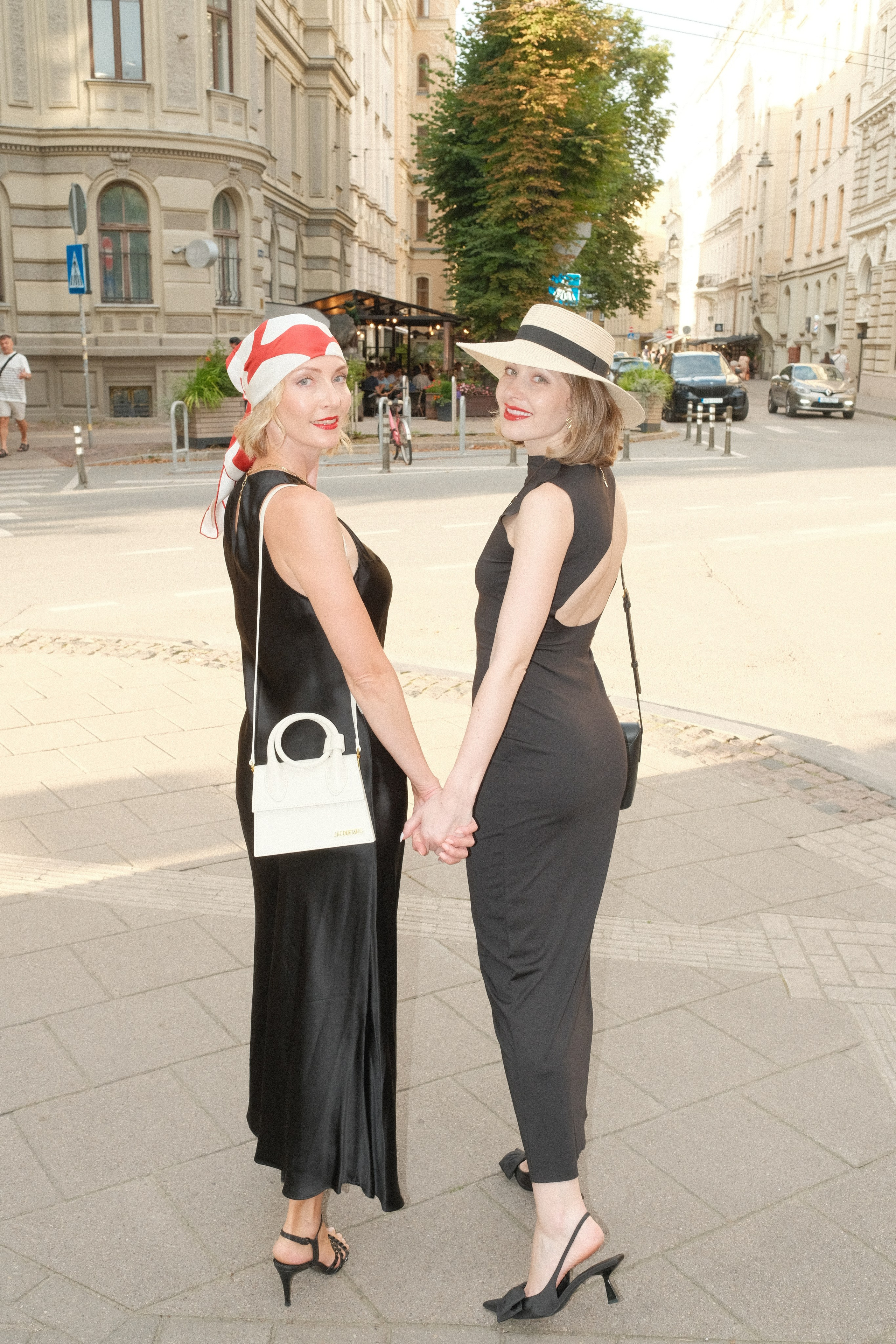 Две подружки в Риге. Свадебный фотограф в Риге — Вячеслав Лучненков