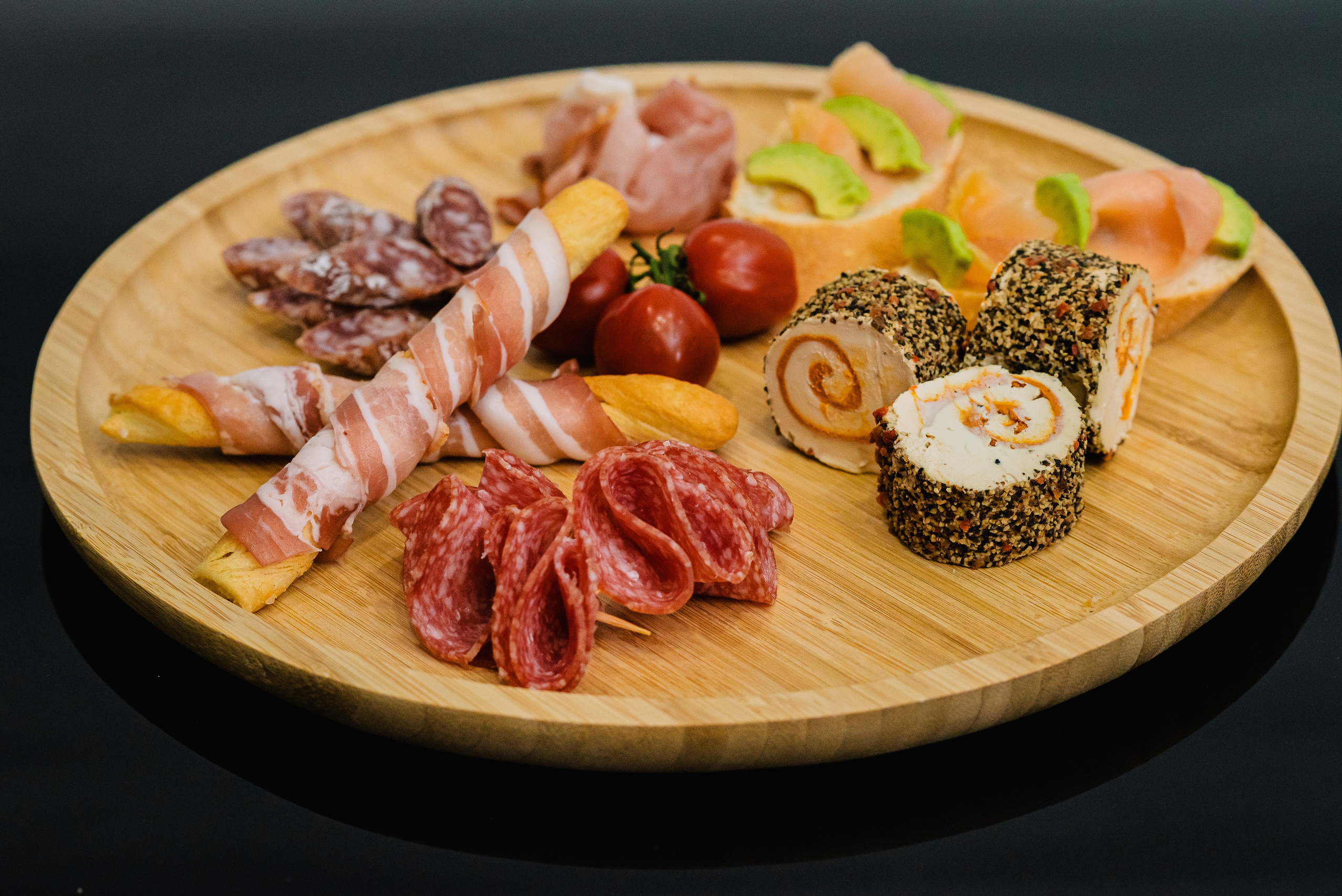 Platouri bambus. Giani Maftei