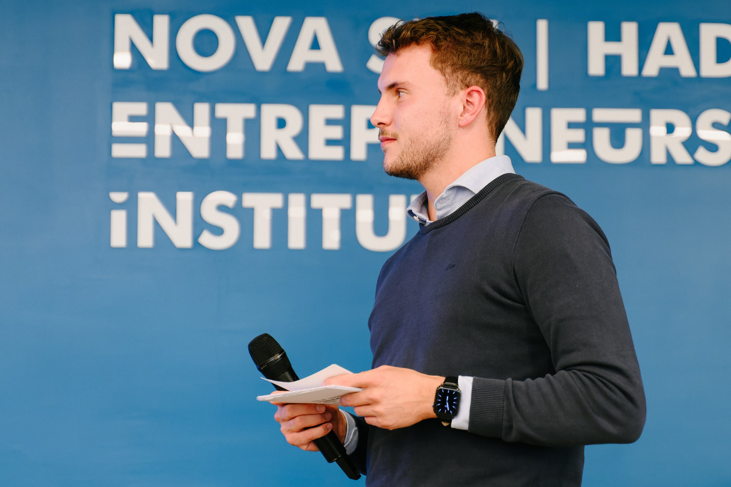 Pitch session. Photographer in Lisbon Elena Lialina