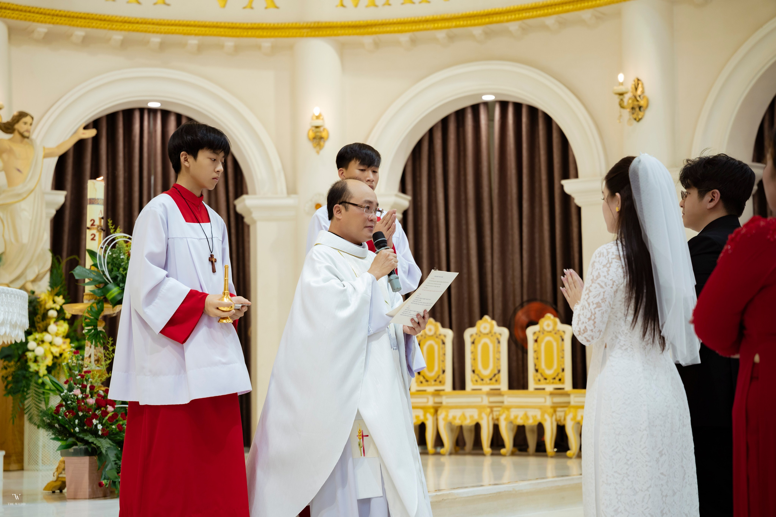 NHÀ THỜ — ANH & TRANG. WEDDING PHOTOGRAPHER IN VIETNAM