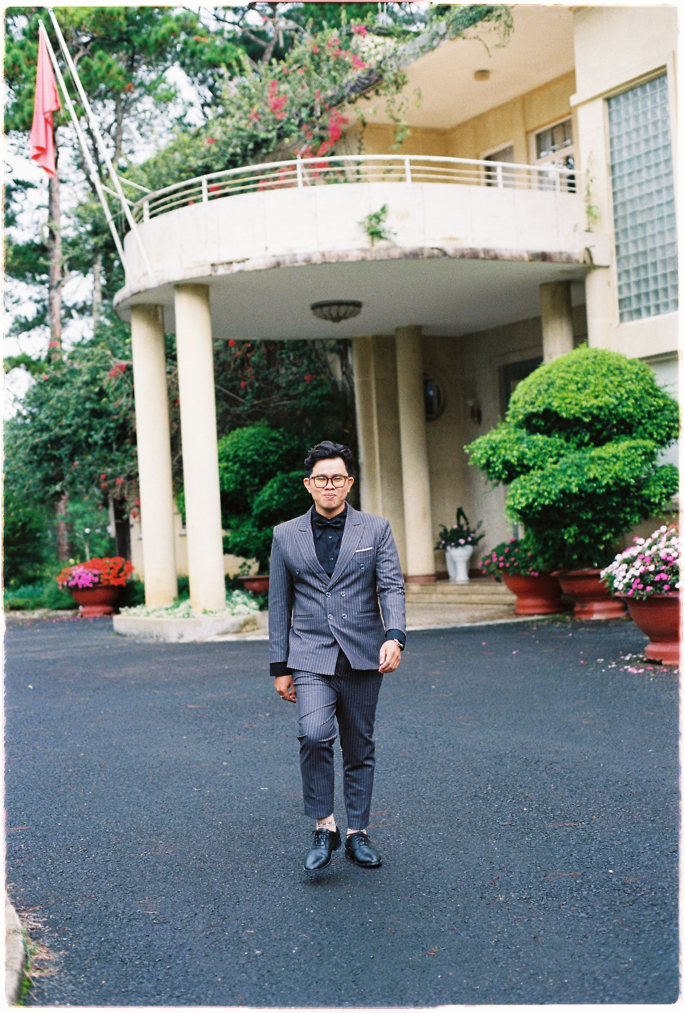 THANG & YEN | KODAK ULTRAMAX400. WEDDING PHOTOGRAPHER IN VIETNAM